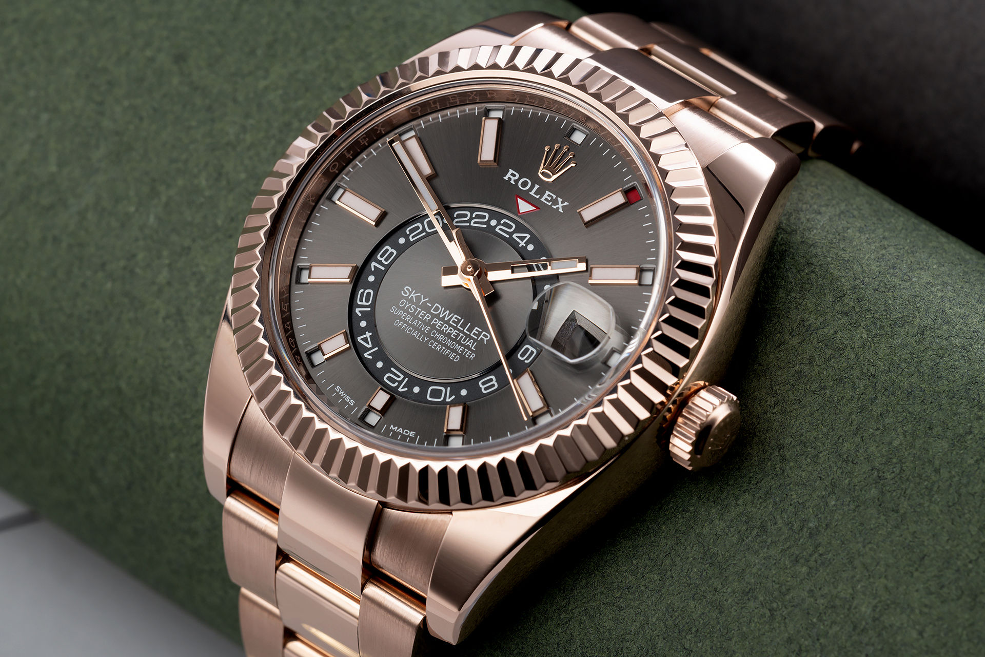 ref 326935 | Everose Gold 'Full Set' | Rolex Sky-Dweller