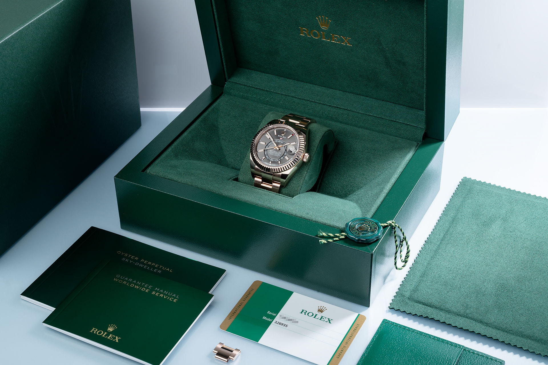 ref 326935 | Everose Gold 'Full Set' | Rolex Sky-Dweller