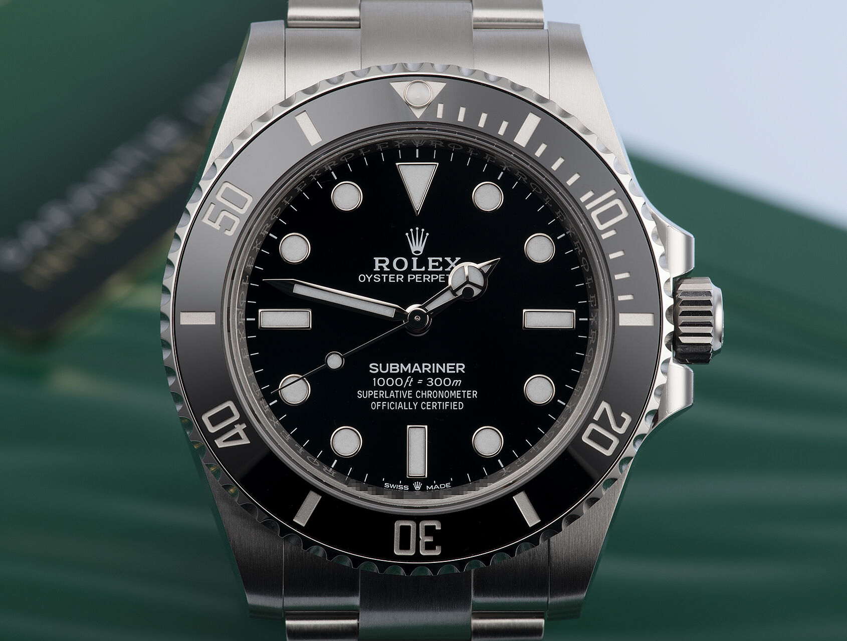 ref 124060 | 124060 - Box & Certificate | Rolex Submariner 