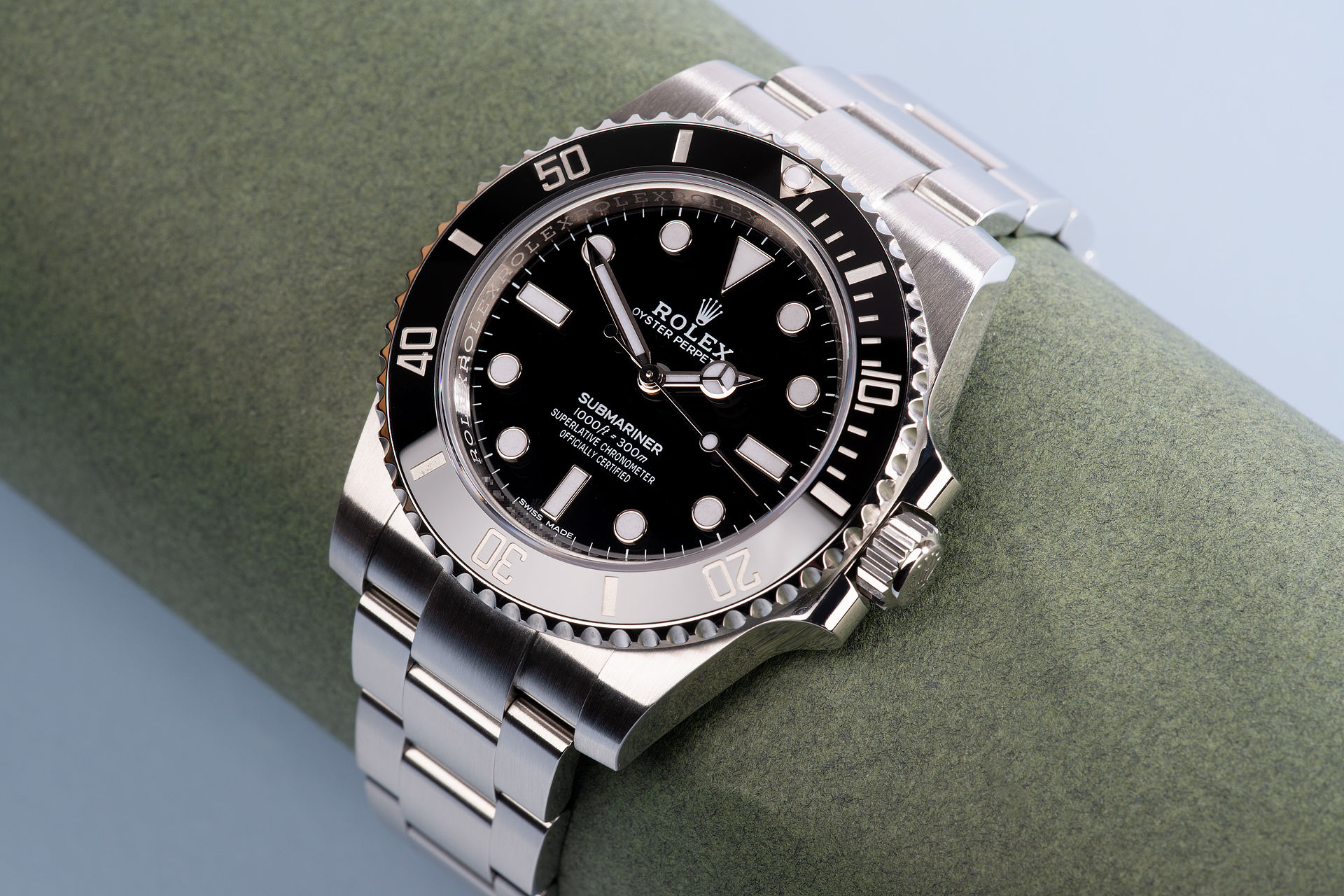 ref 114060 | Box & Certificate | Rolex Submariner 