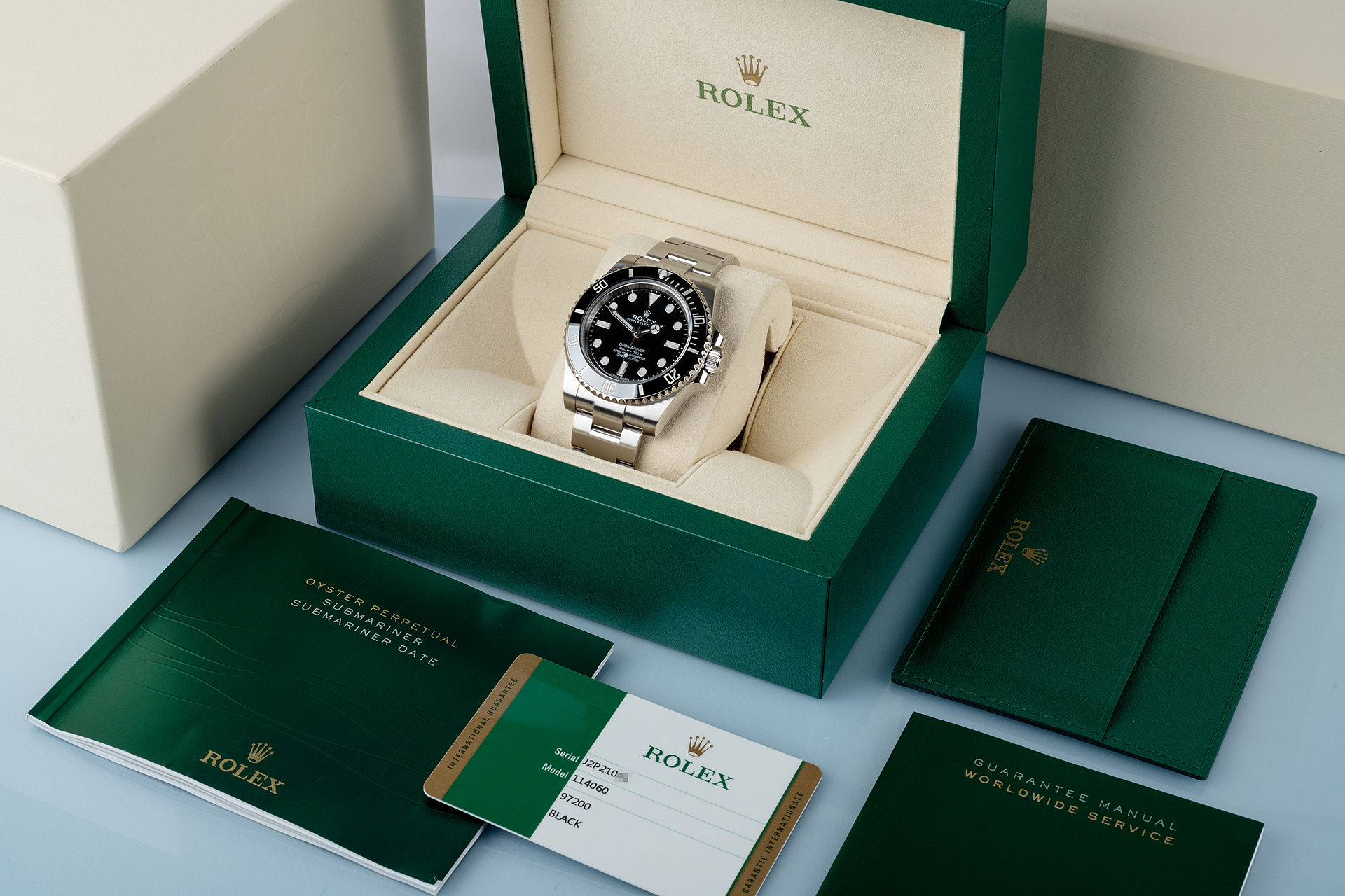 ref 114060 | 'Box & Certificate' | Rolex Submariner 