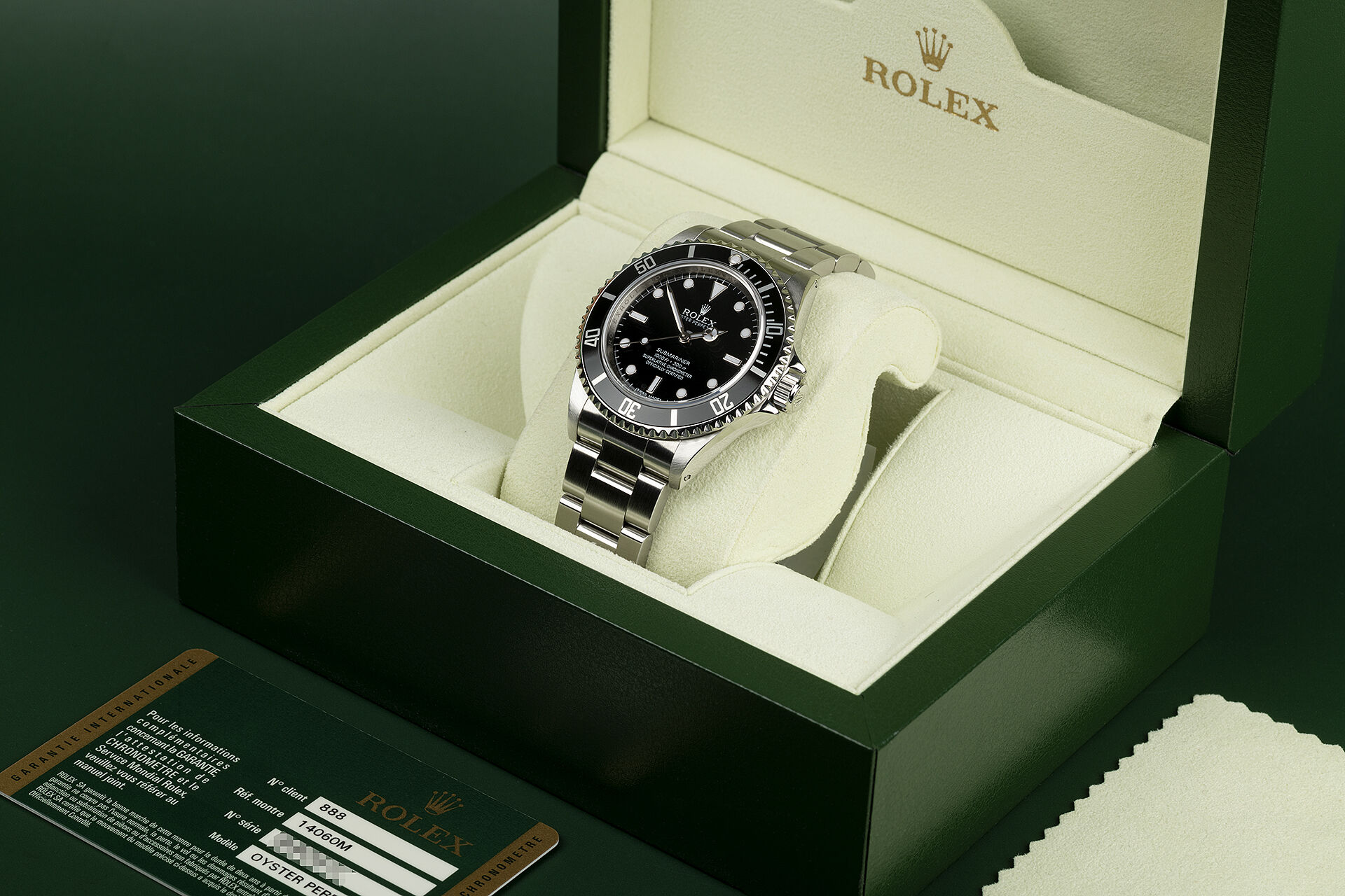 ref 14060M | 'COSC' Superlative Chronometer | Rolex Submariner 