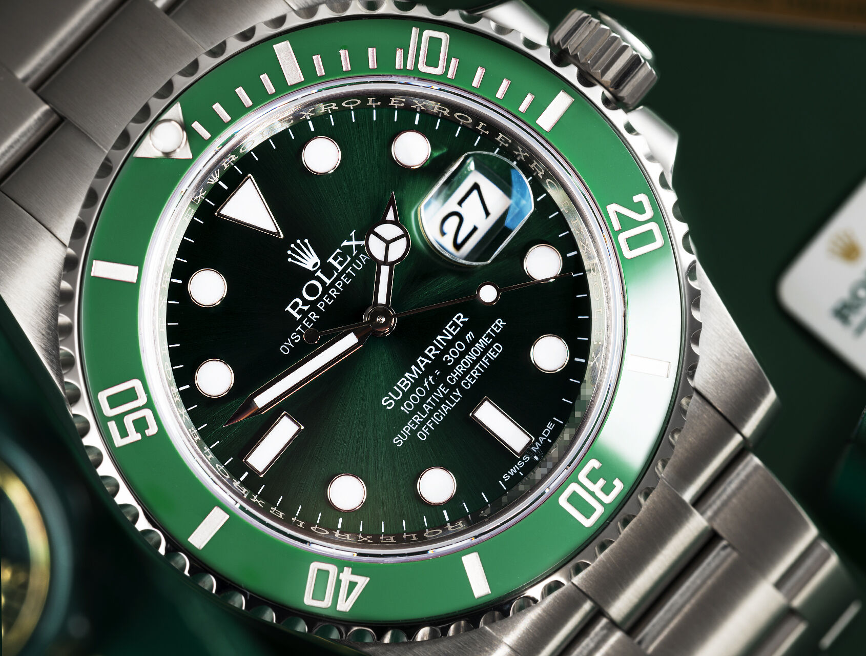 ref 116610LV | 116610LV - Hulk | Rolex Submariner Date