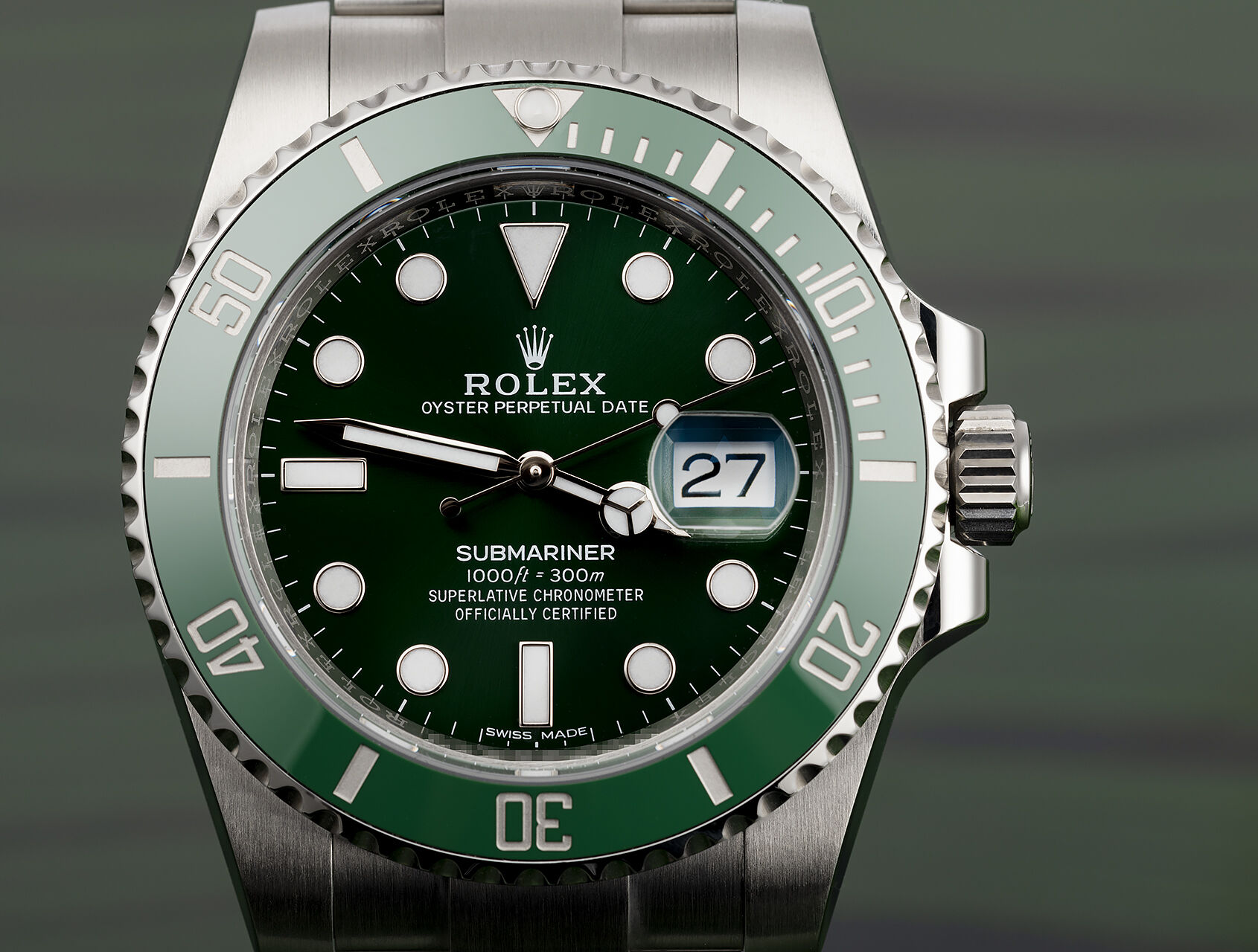 ref 116610LV | 116610LV - Hulk | Rolex Submariner Date