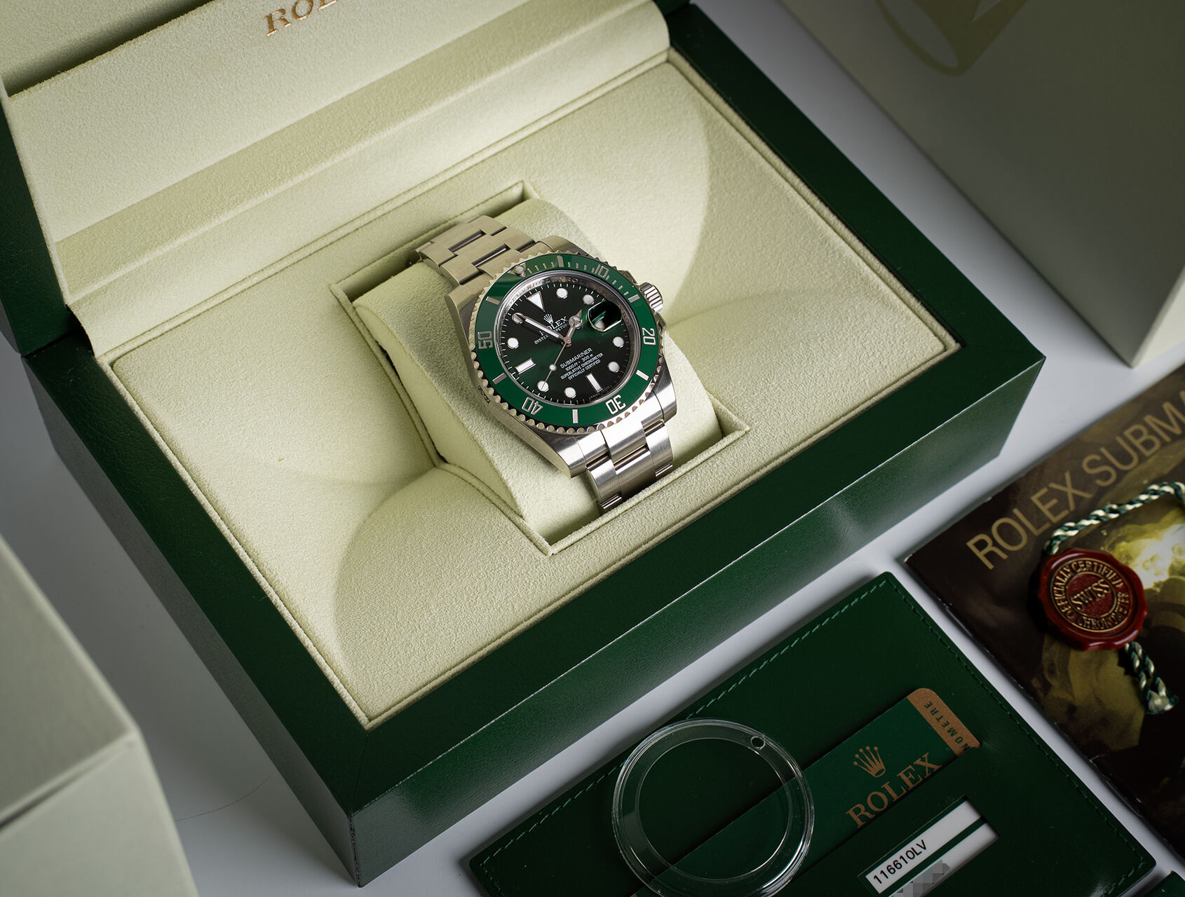 ref 116610LV | 116610LV - New Old Stock | Rolex Submariner Date