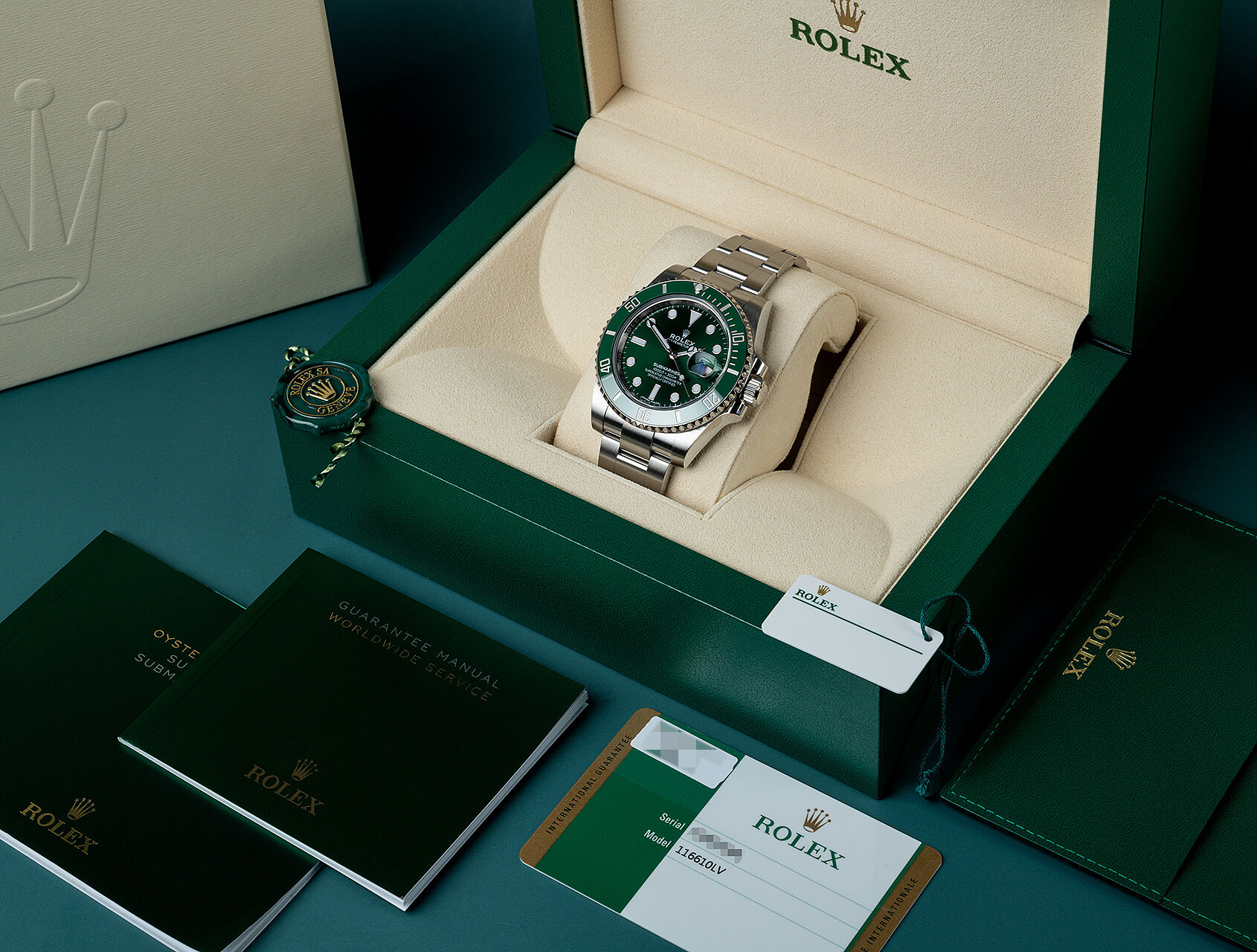 ref 116610LV | 116610LV - UK Retailed | Rolex Submariner Date