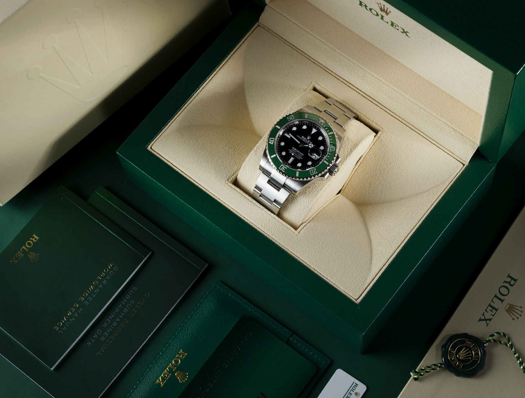 ref 126610LV | 126610LV - Box & Certificate | Rolex Submariner Date