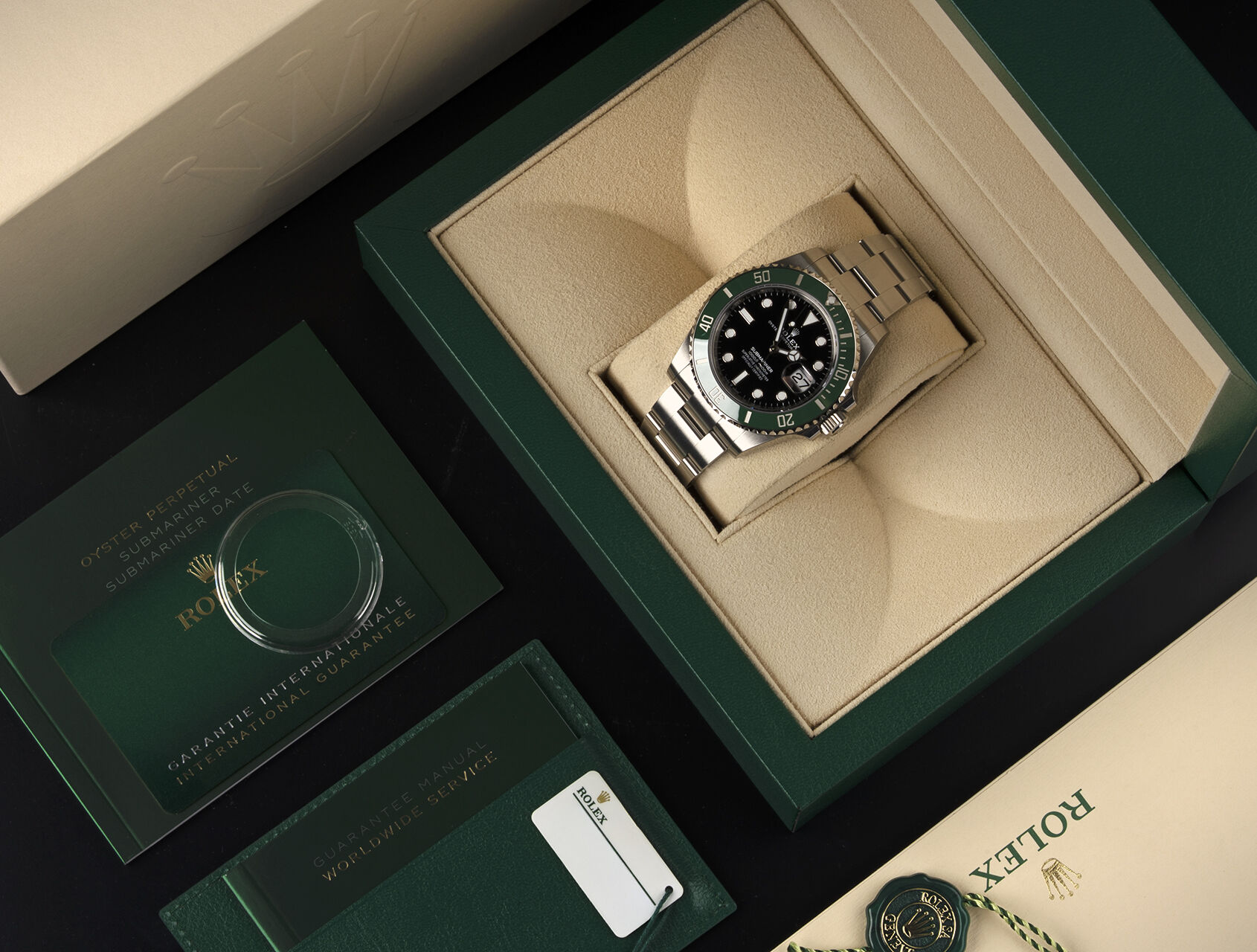 ref 126610LV | 126610LV - Starbucks | Rolex Submariner Date
