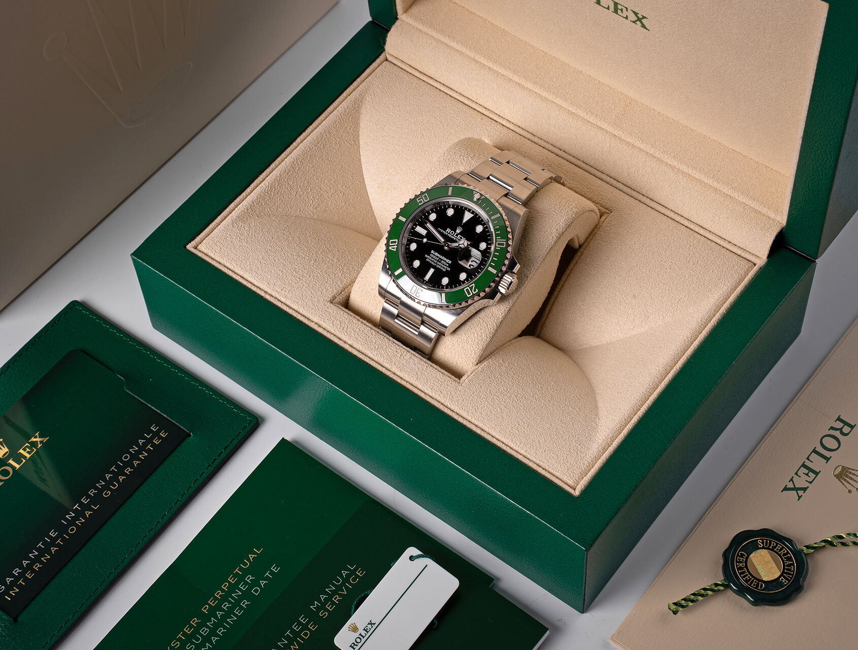 ref 126610LV | 126610LV - Starbucks | Rolex Submariner Date
