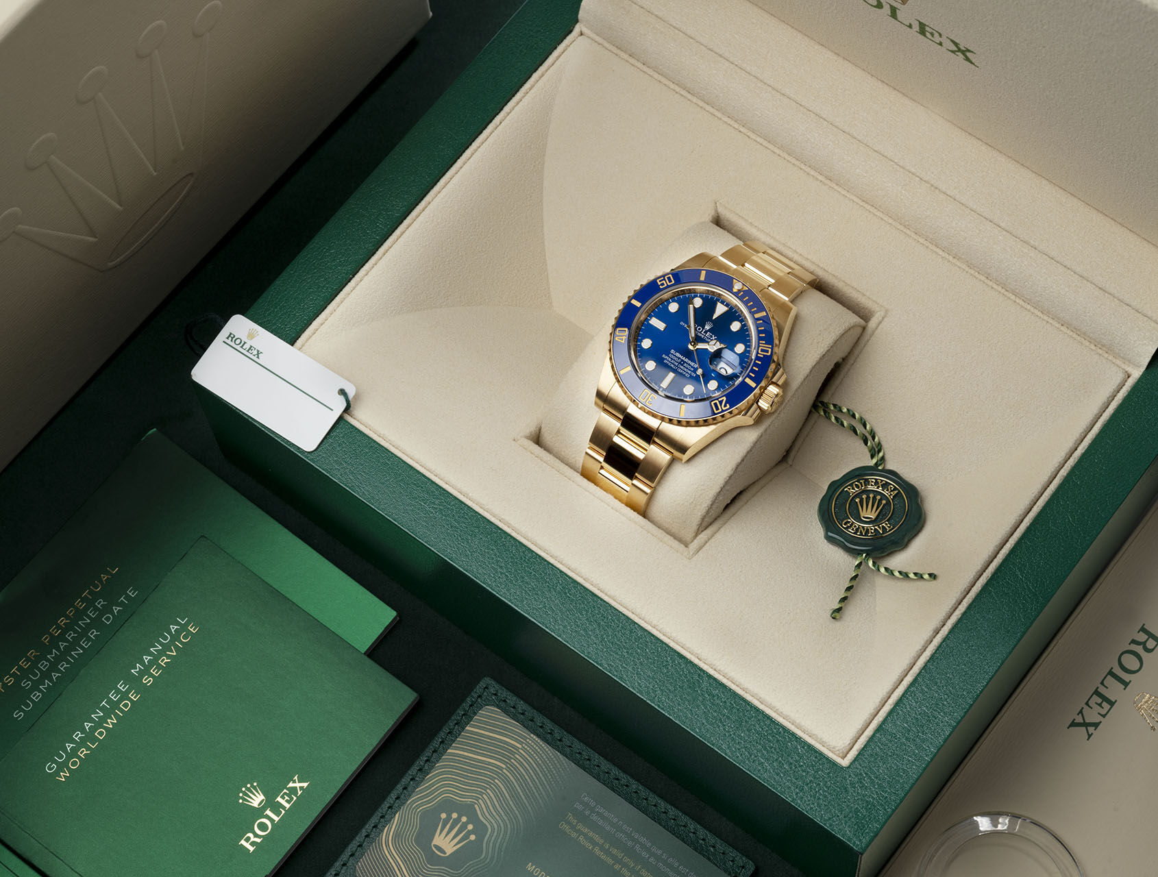 ref 126618LB | 126618LB - UK Retailed | Rolex Submariner Date