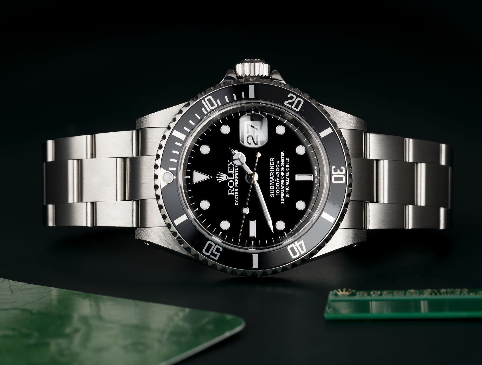 ref 16610 | 16610 - Box & Certificate | Rolex Submariner Date