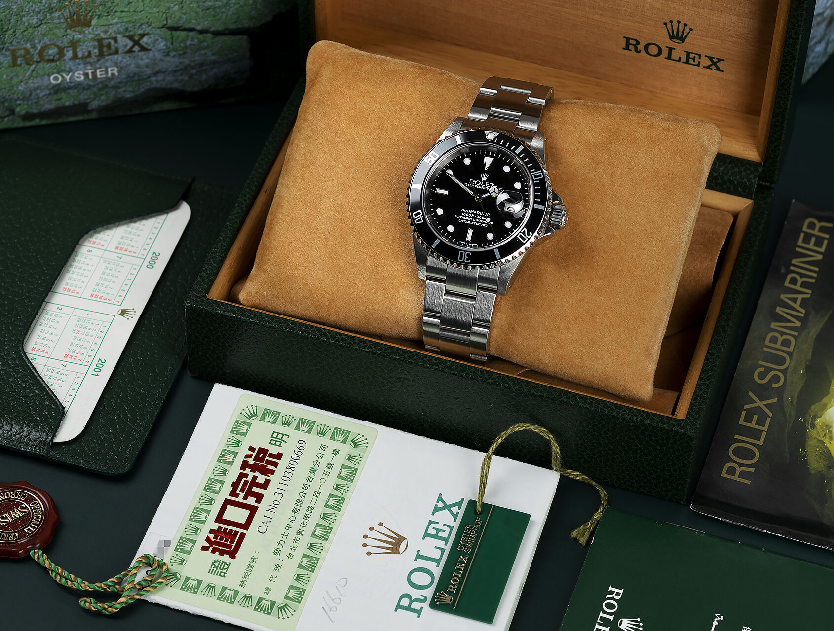 ref 16610 | 16610 - Box & Certificate | Rolex Submariner Date