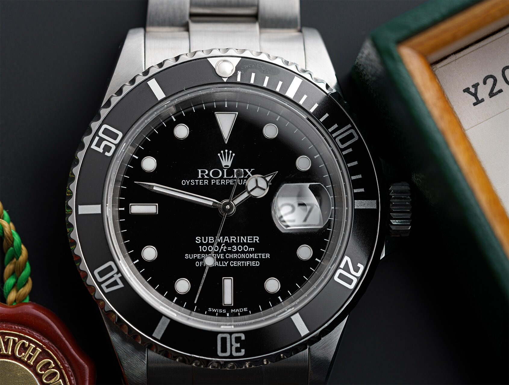 ref 16610 | 16610 - Box & Papers | Rolex Submariner Date