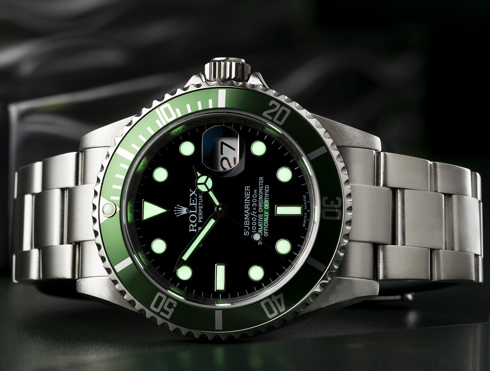 ref 16610LV | 16610LV - Under Service Warranty | Rolex Submariner Date