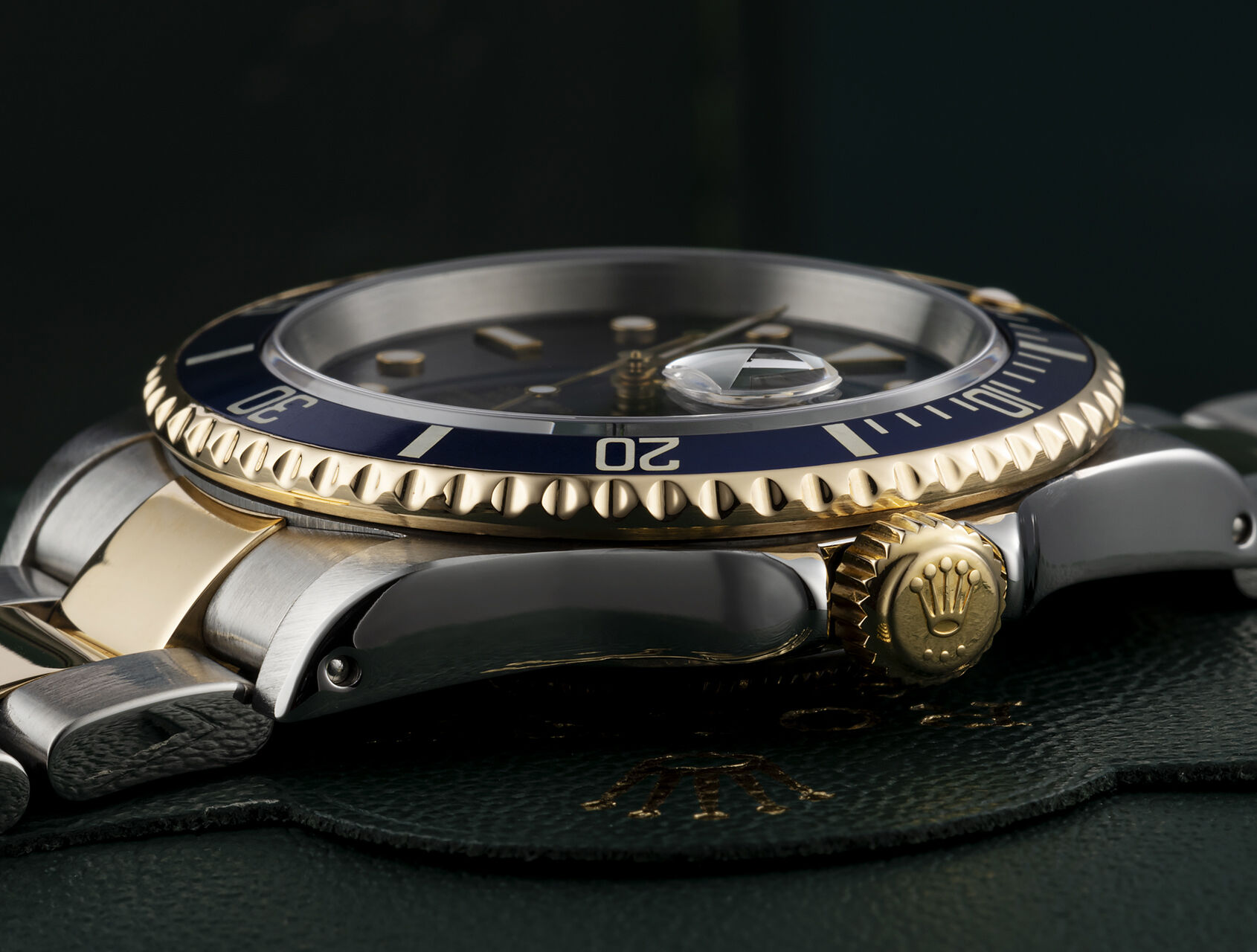 ref 16613 | Yellow Gold & Steel | Rolex Submariner Date