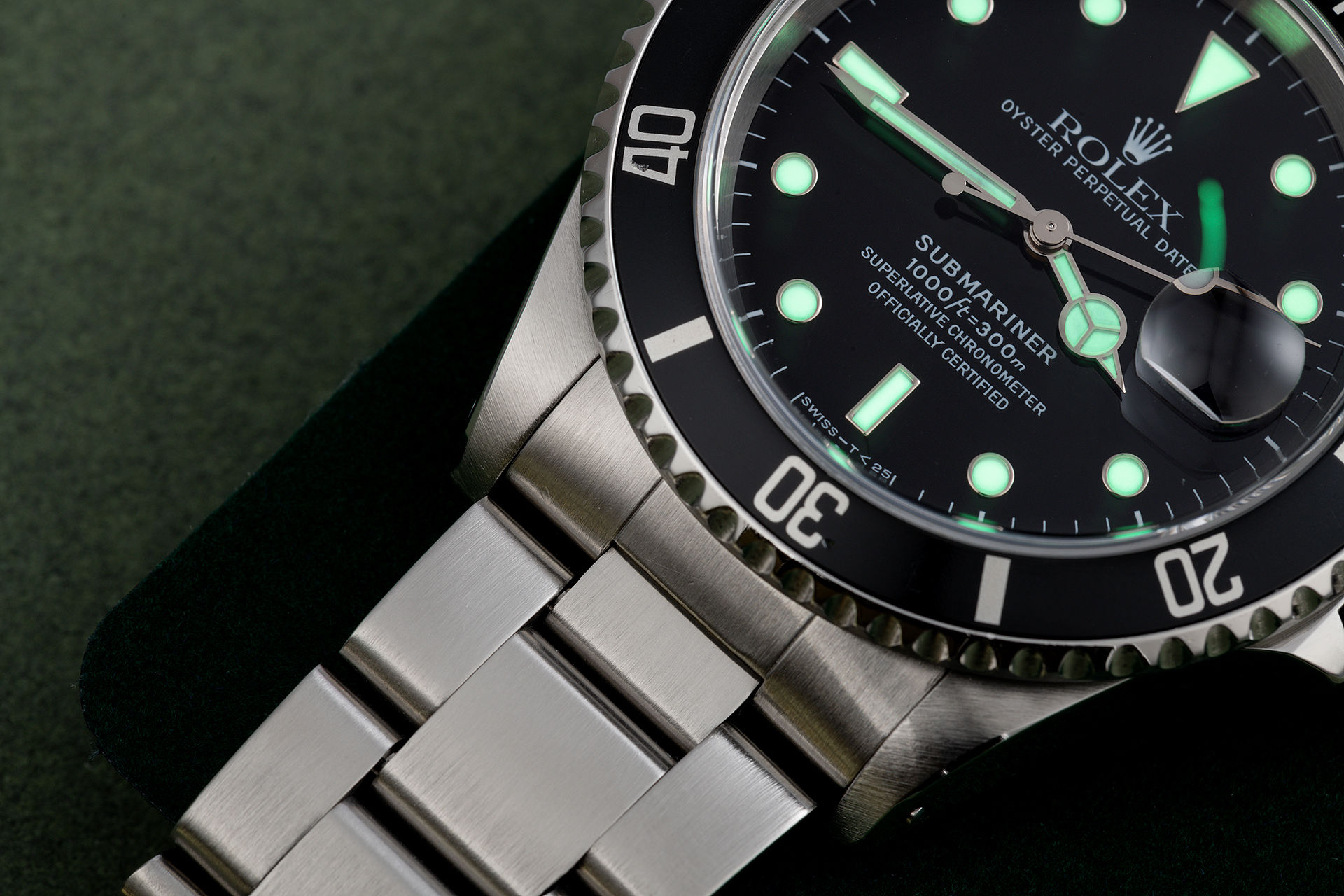 ref 16610 | Submariner Date | Rolex Submariner Date