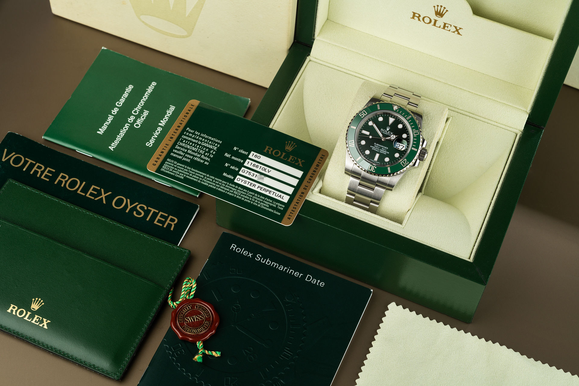 ref 116610LV | Ceramic 'Full Set' | Rolex Submariner Date