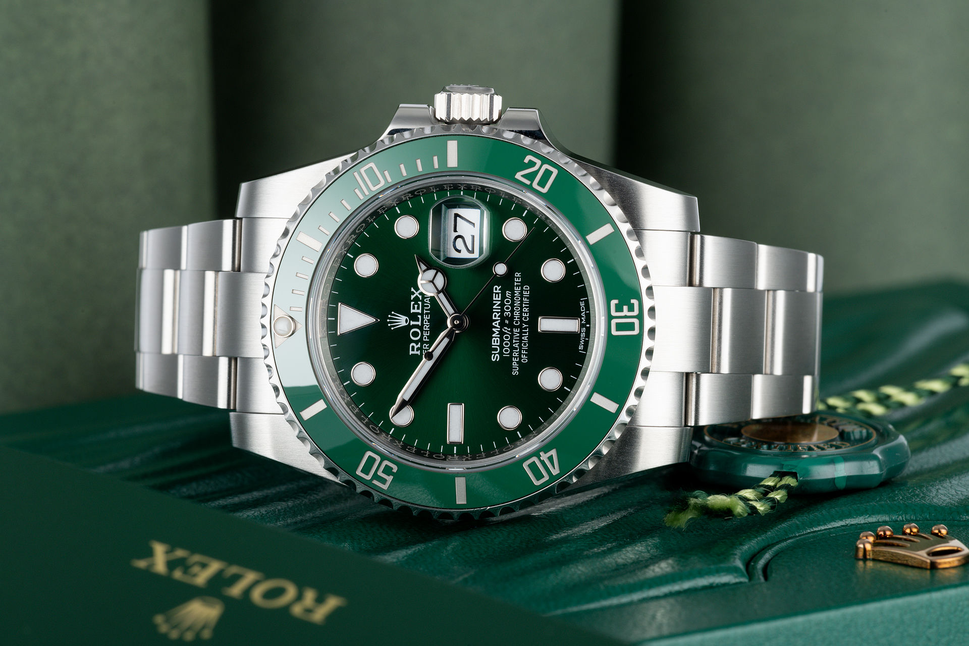 ref 116610LV | 5-year Warranty Box & Certificate | Rolex Submariner Date