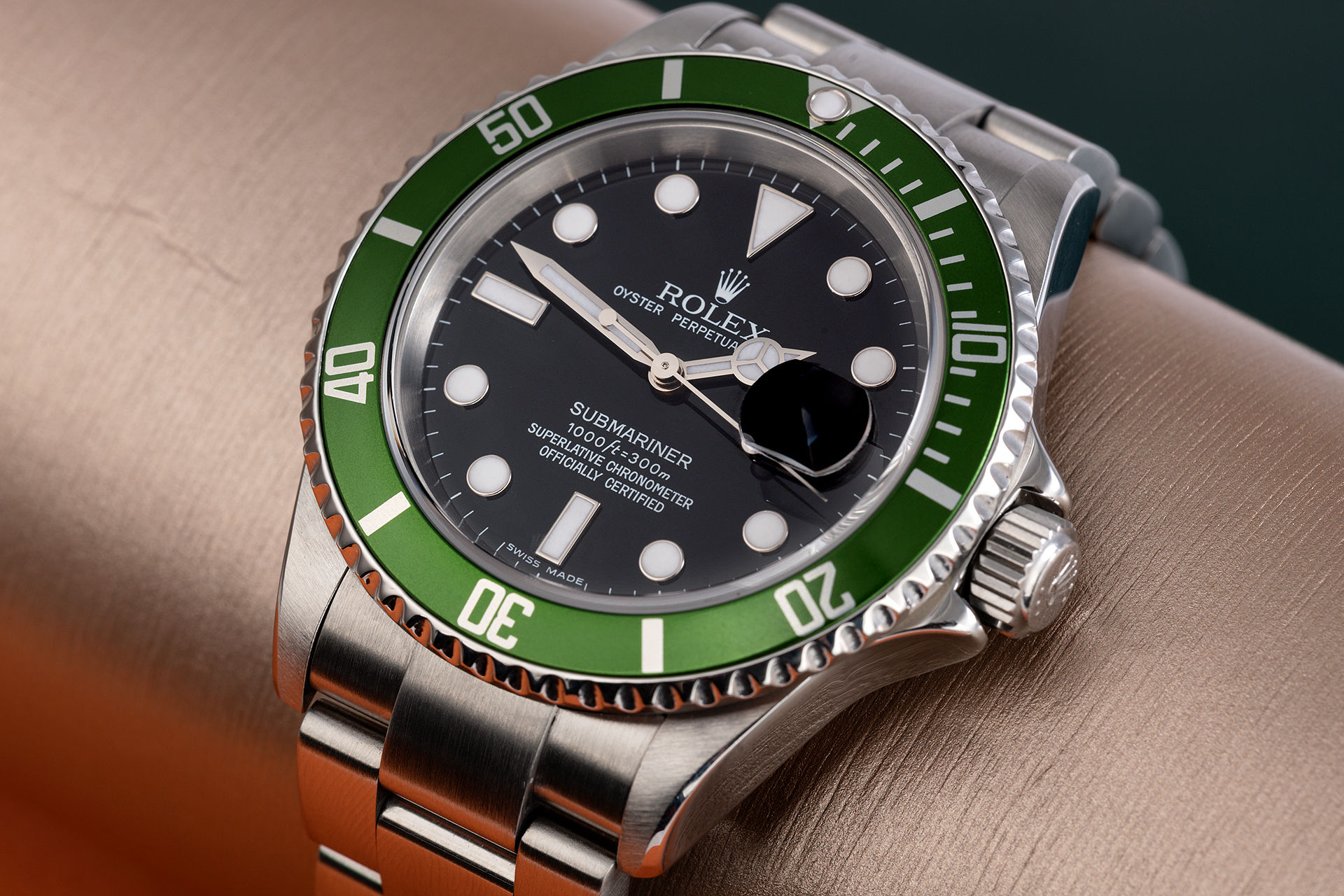 ref 16610LV | 'Anniversary' Complete Set | Rolex Submariner Date