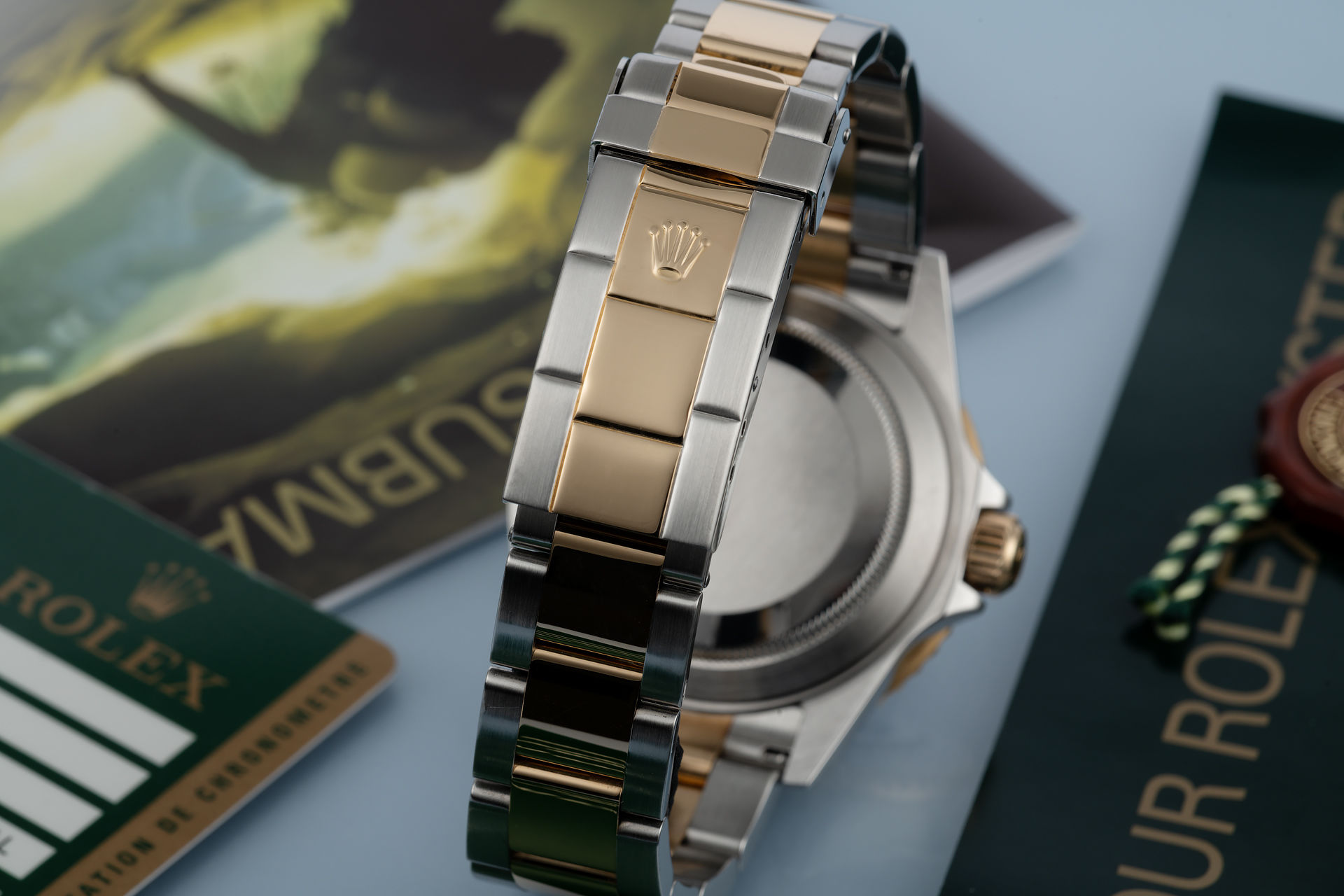 ref 16613 | 'Box & Certificate' Gold & Steel | Rolex Submariner Date