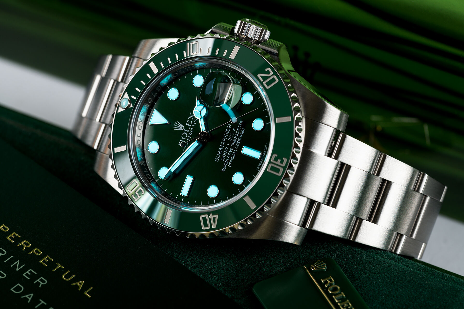 ref 116610LV | Box & Certificate | Rolex Submariner Date