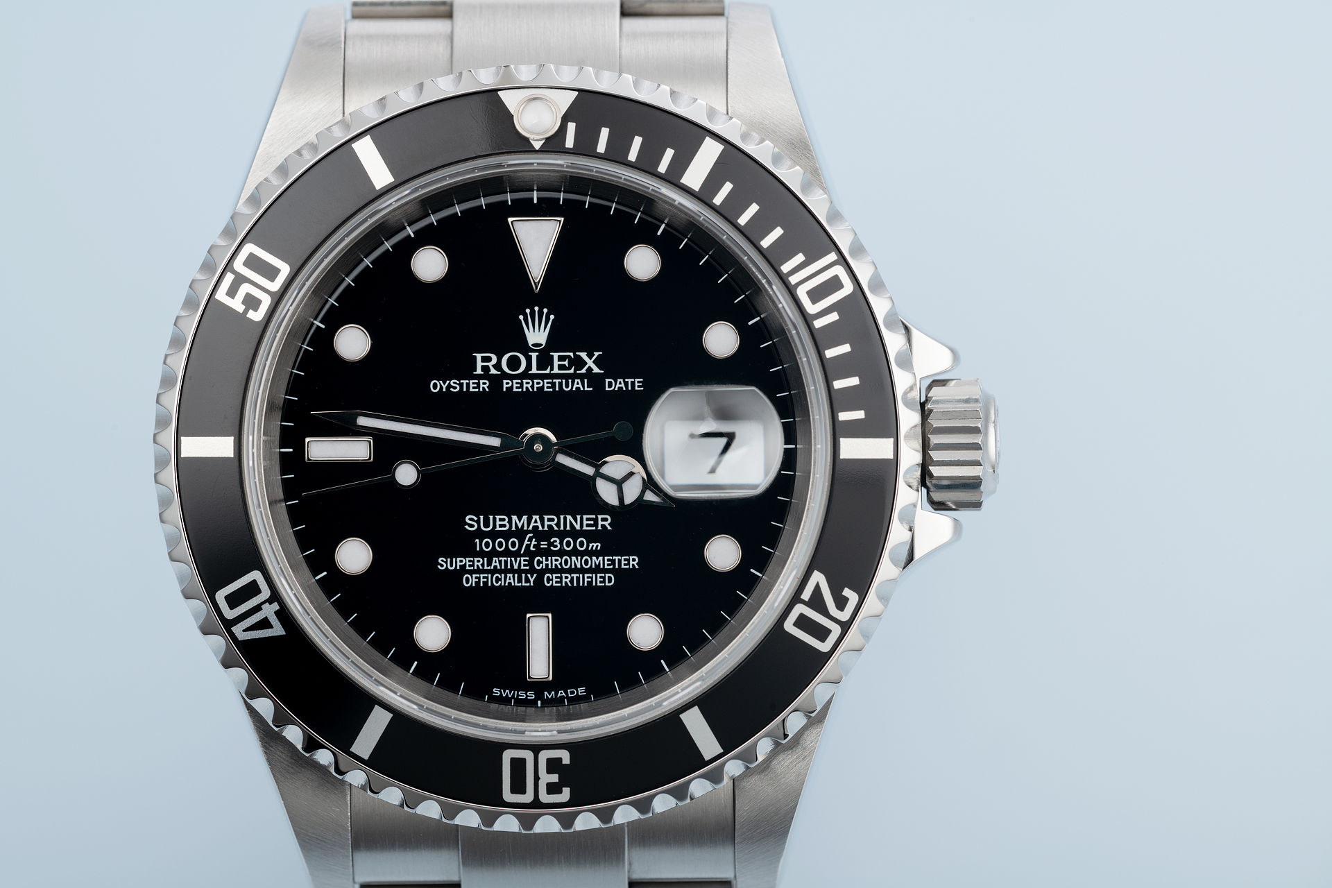 ref 16610 | 'Harrods Box & Papers' | Rolex Submariner Date