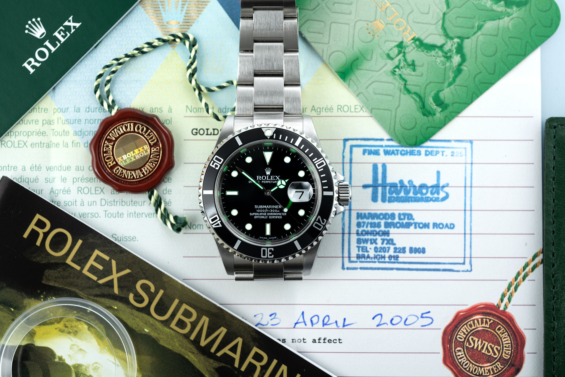 ref 16610 | 'Harrods Box & Papers' | Rolex Submariner Date