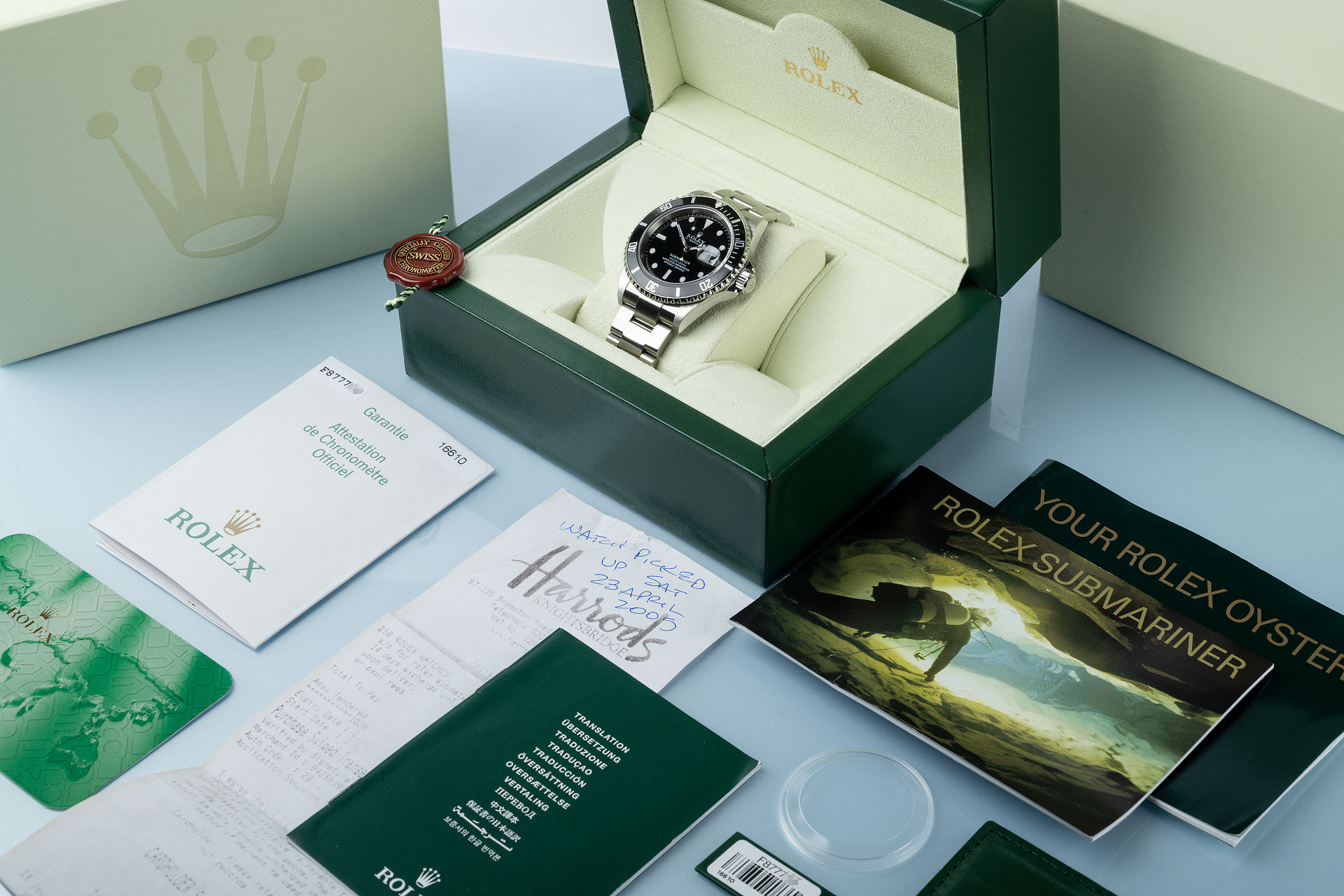 ref 16610 | 'Harrods Box & Papers' | Rolex Submariner Date