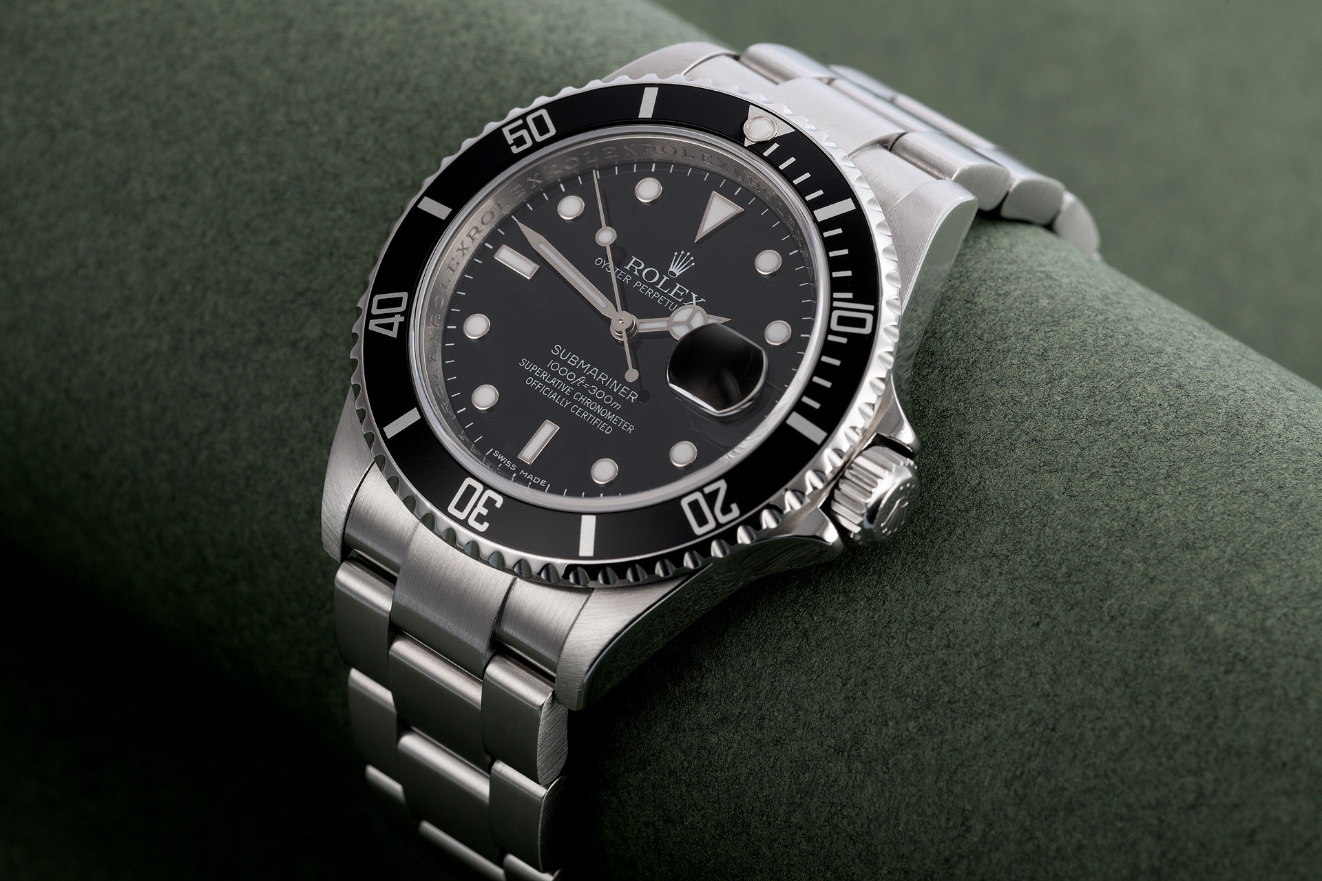 ref 16610 | Classic Model 'Anodised Bezel' | Rolex Submariner Date