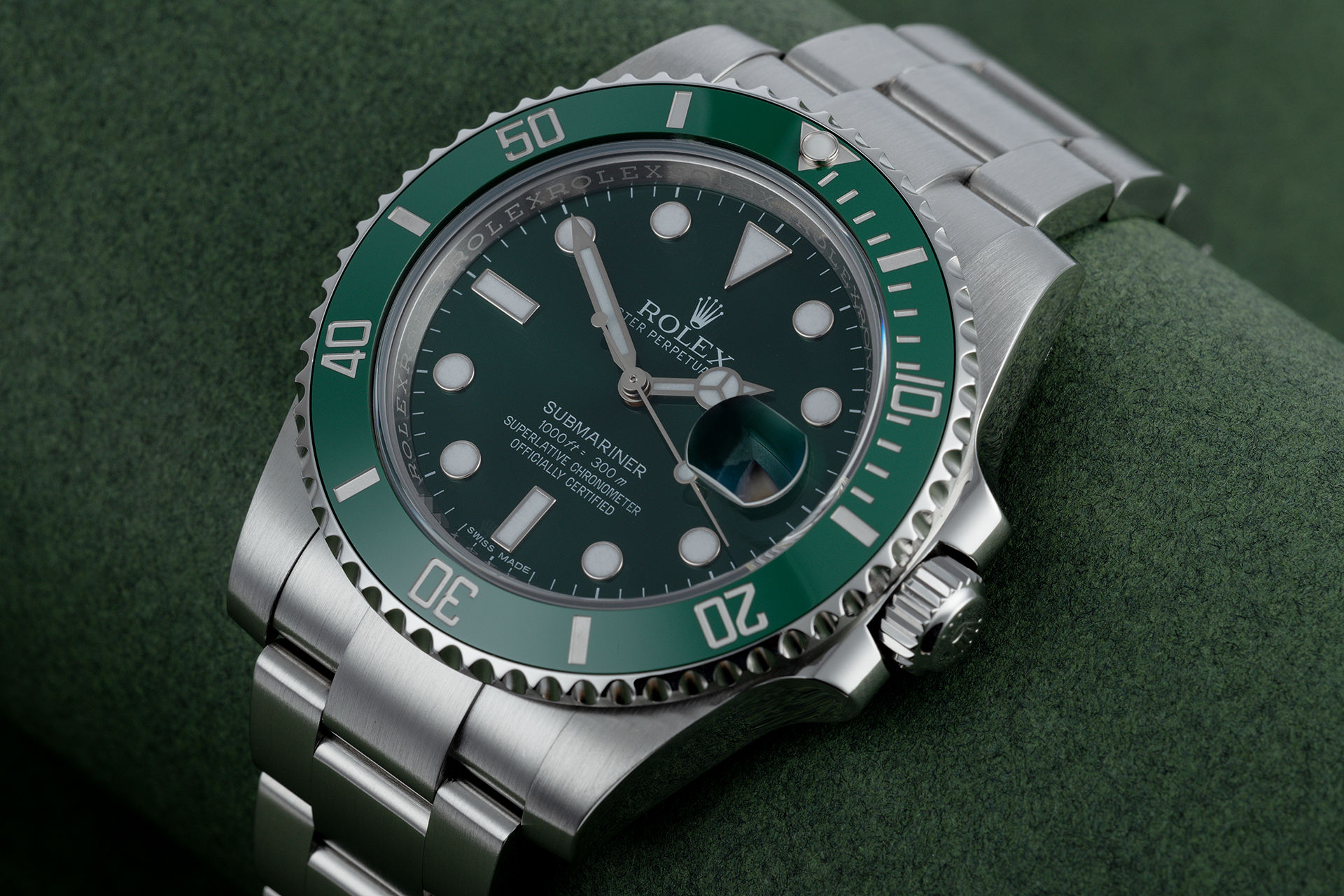 ref 116610LV | 'Complete Set' Anniversary Model | Rolex Submariner Date