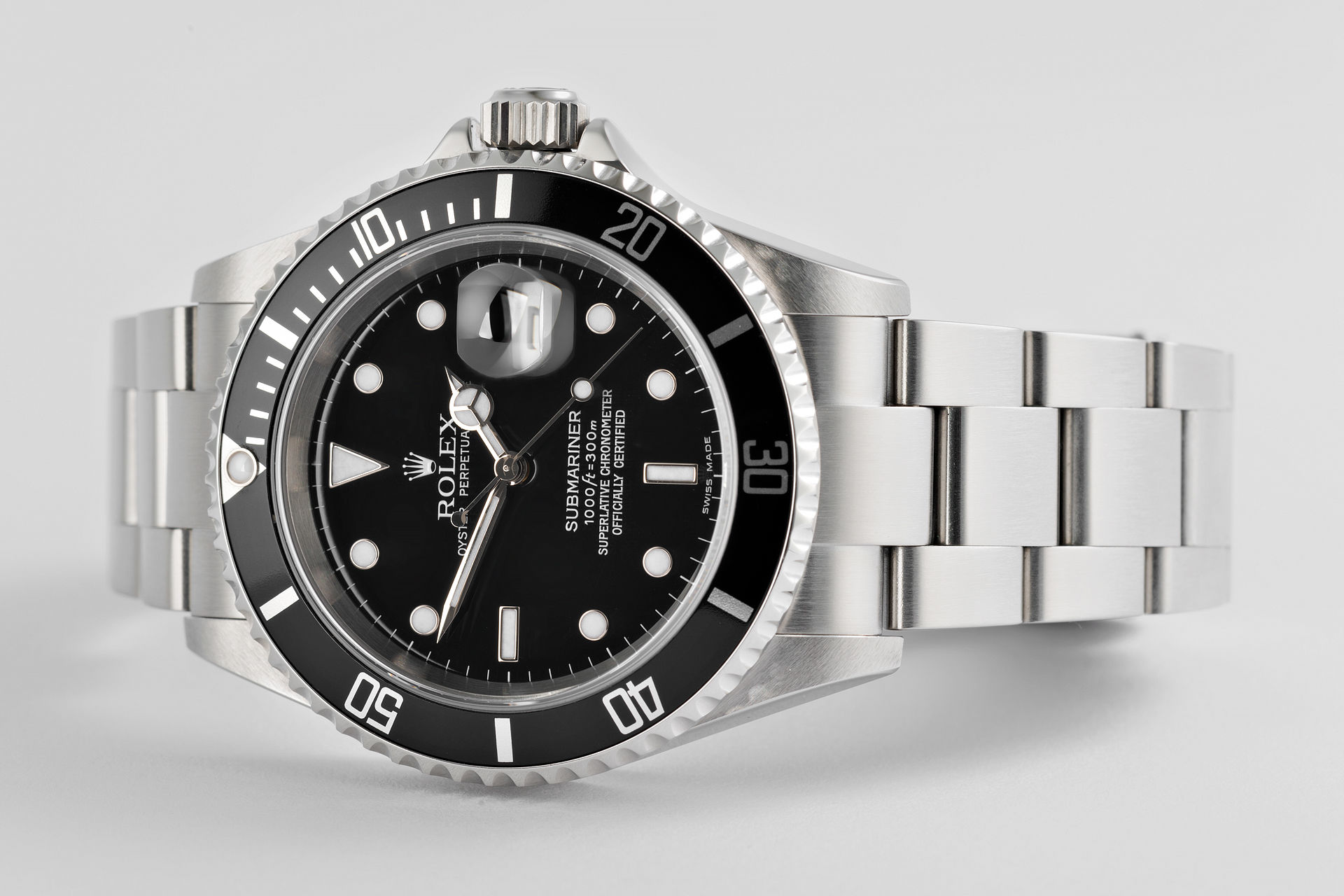 ref 16610 | Complete Set 'F' Serial | Rolex Submariner Date