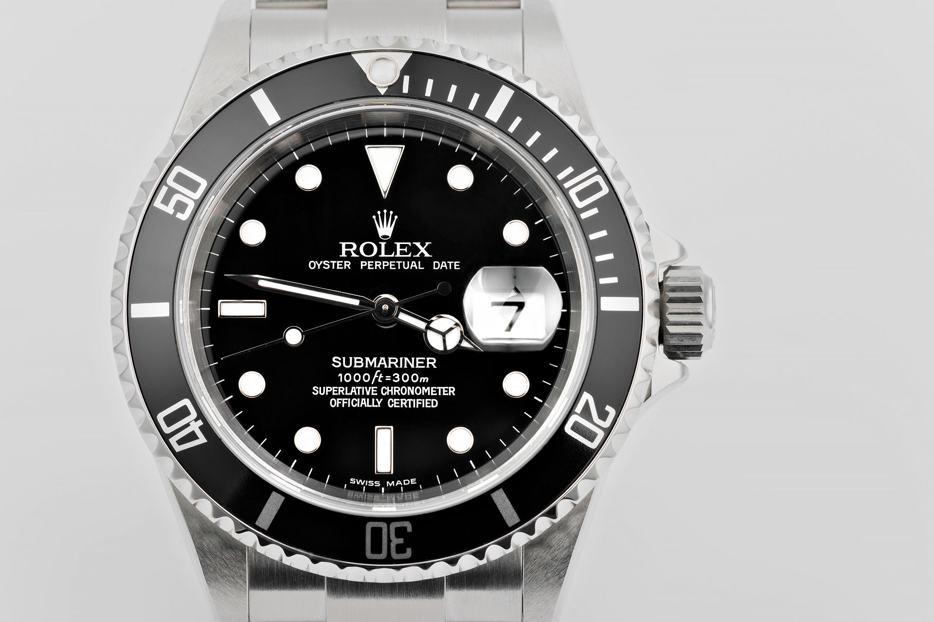 ref 16610 | Complete Set 'F' Serial | Rolex Submariner Date