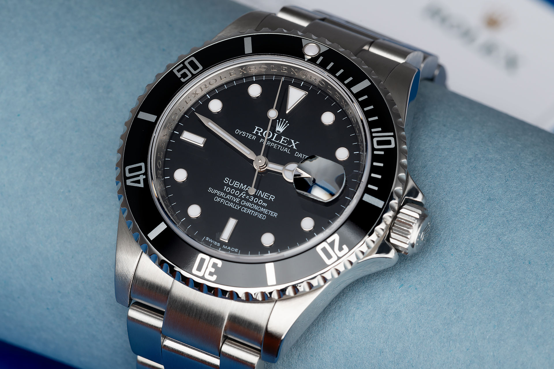 ref 16610 | Complete Set 'Harrods' | Rolex Submariner Date