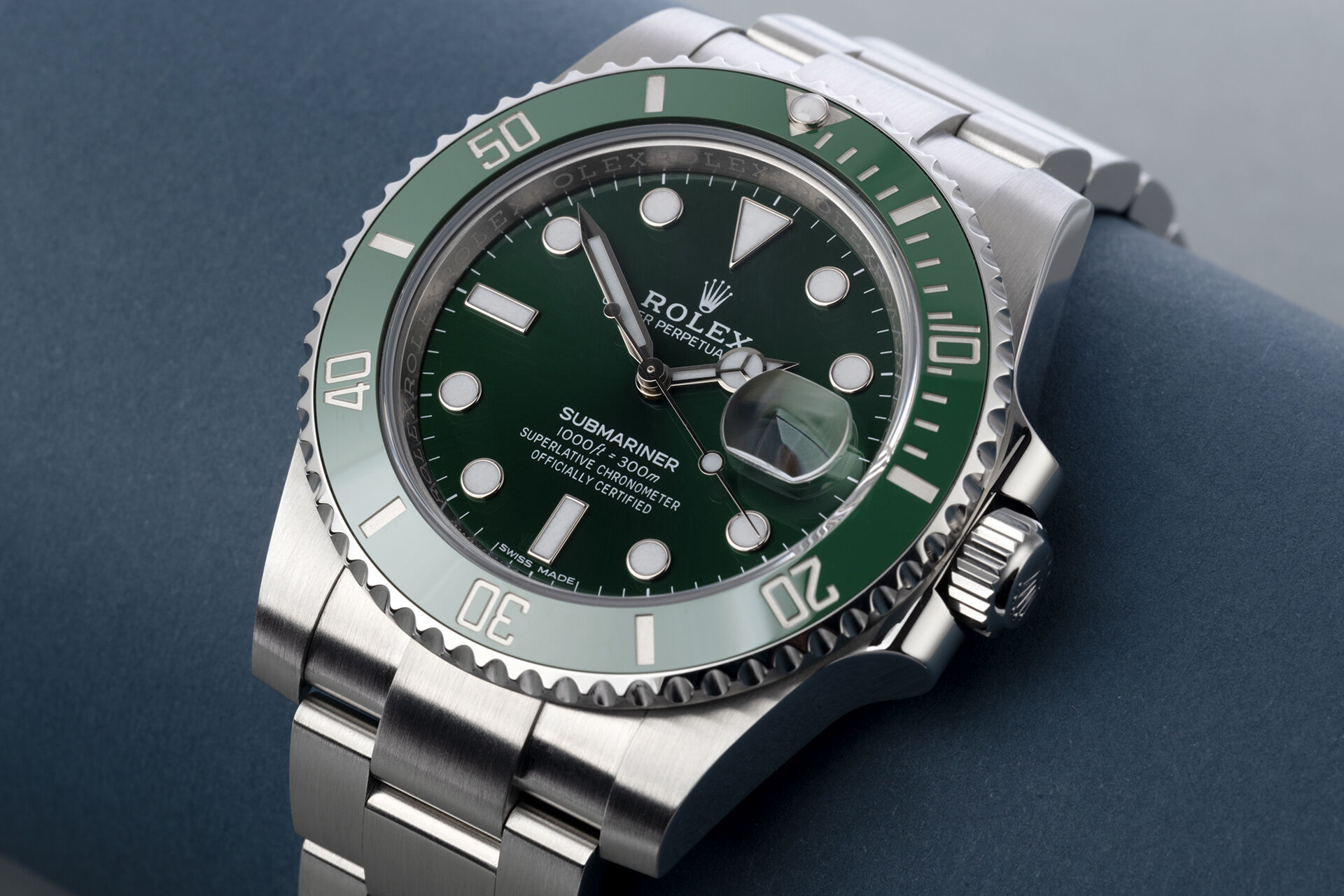 ref 116610LV | Discontinued - UK Purchased | Rolex Submariner Date