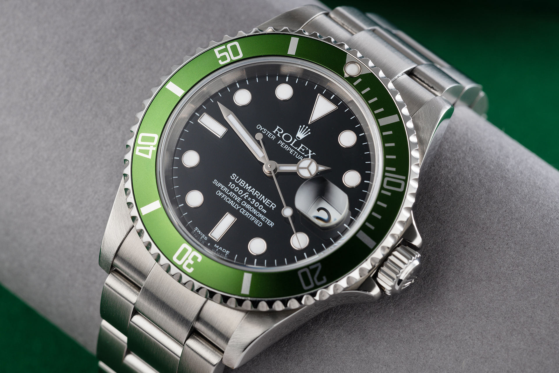 First Series - "Flat 4" | ref 16610LV | Rolex Submariner Date