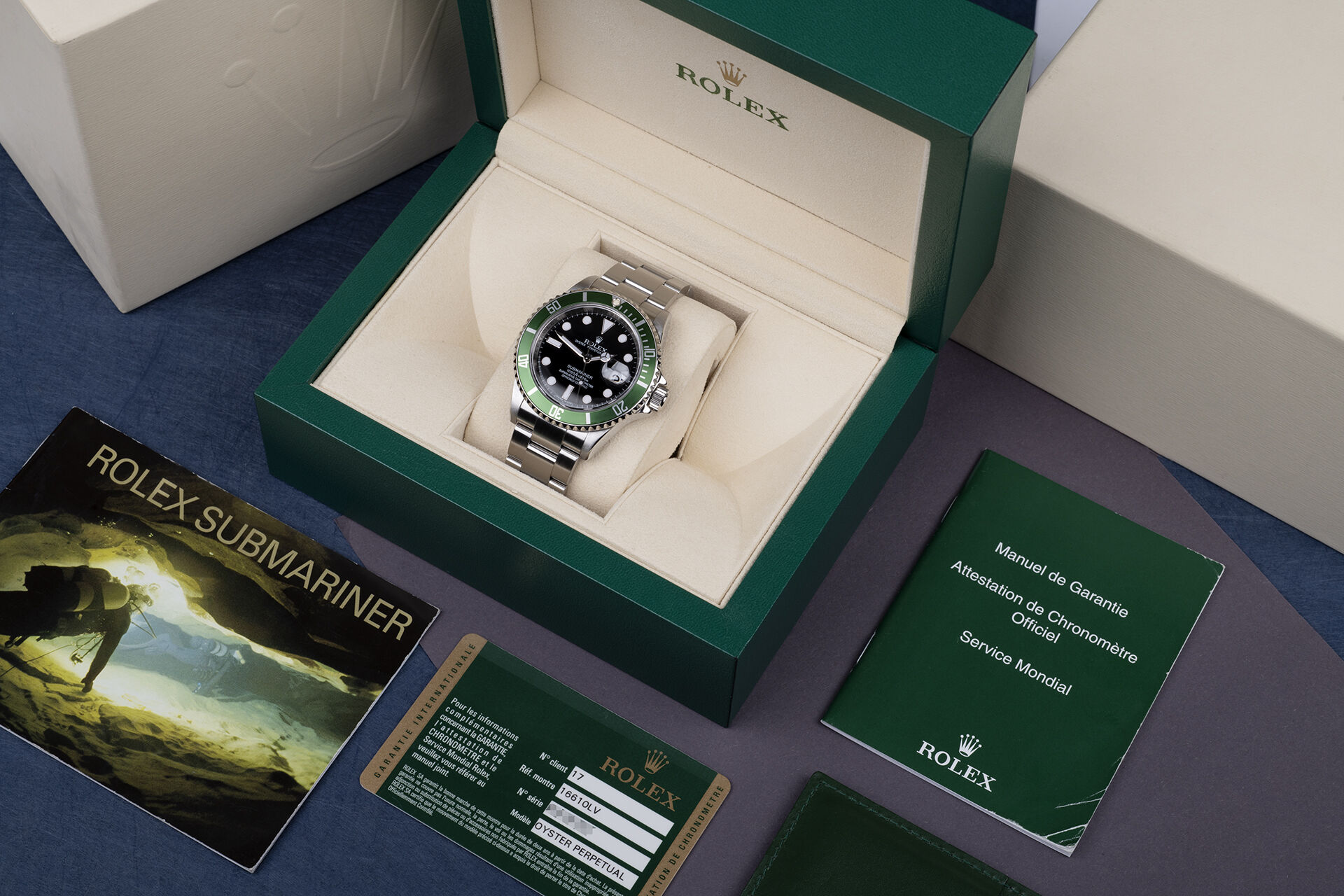 ref 16610LV | Full Set 'RRR' Green Bezel | Rolex Submariner Date