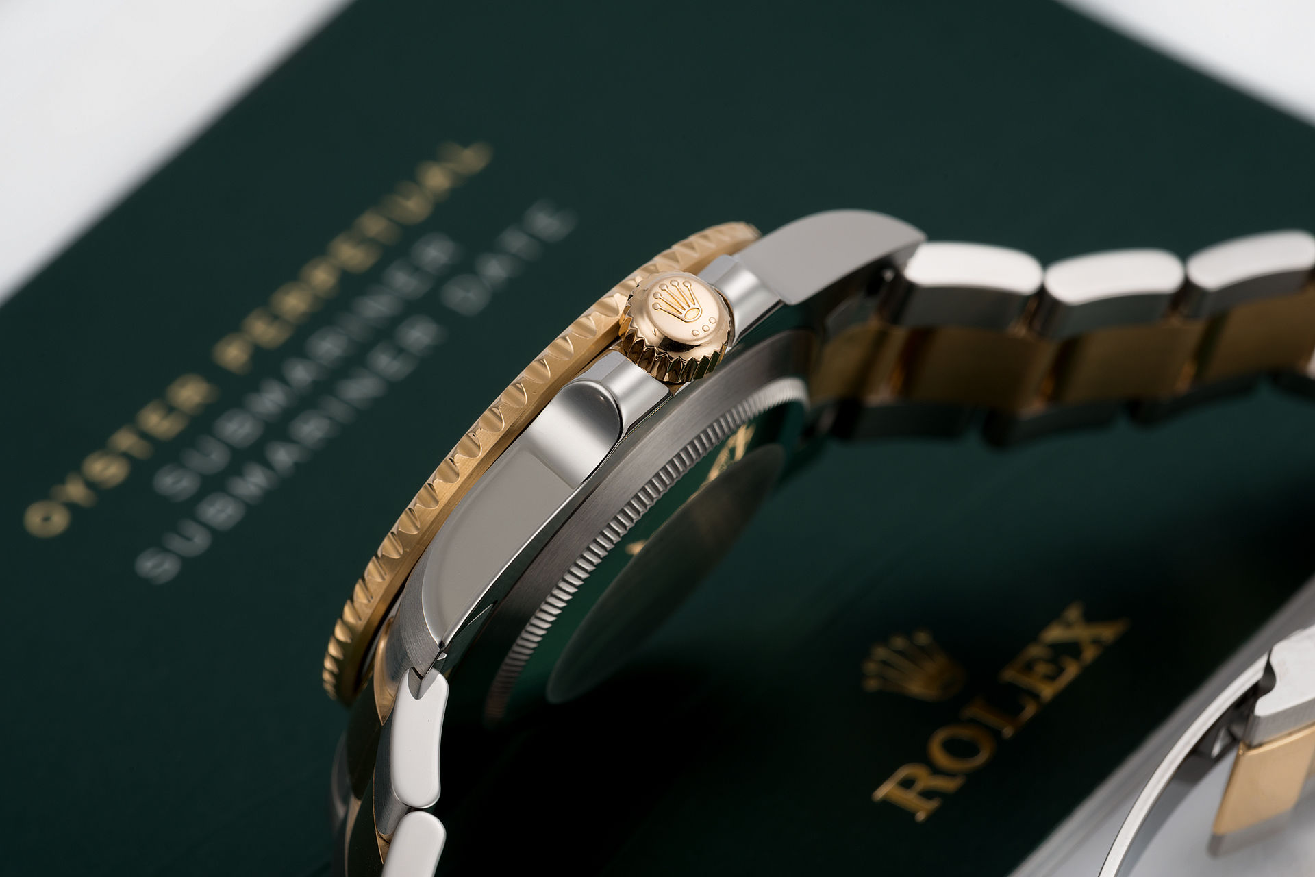 ref 116613LN | Gold & Steel Cerachrom Model | Rolex Submariner Date