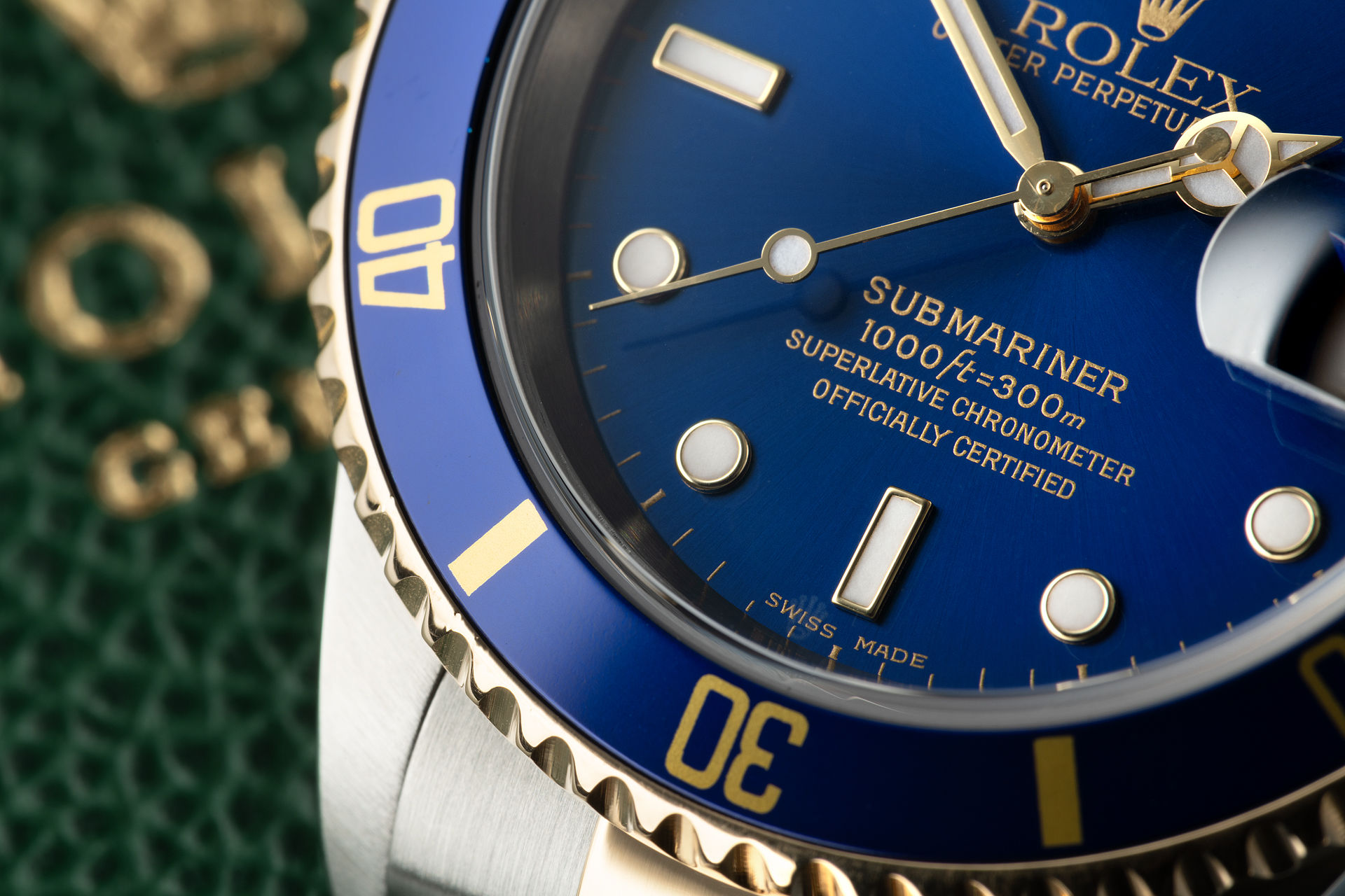 ref 16613 | Gold & Steel Complete Set | Rolex Submariner Date