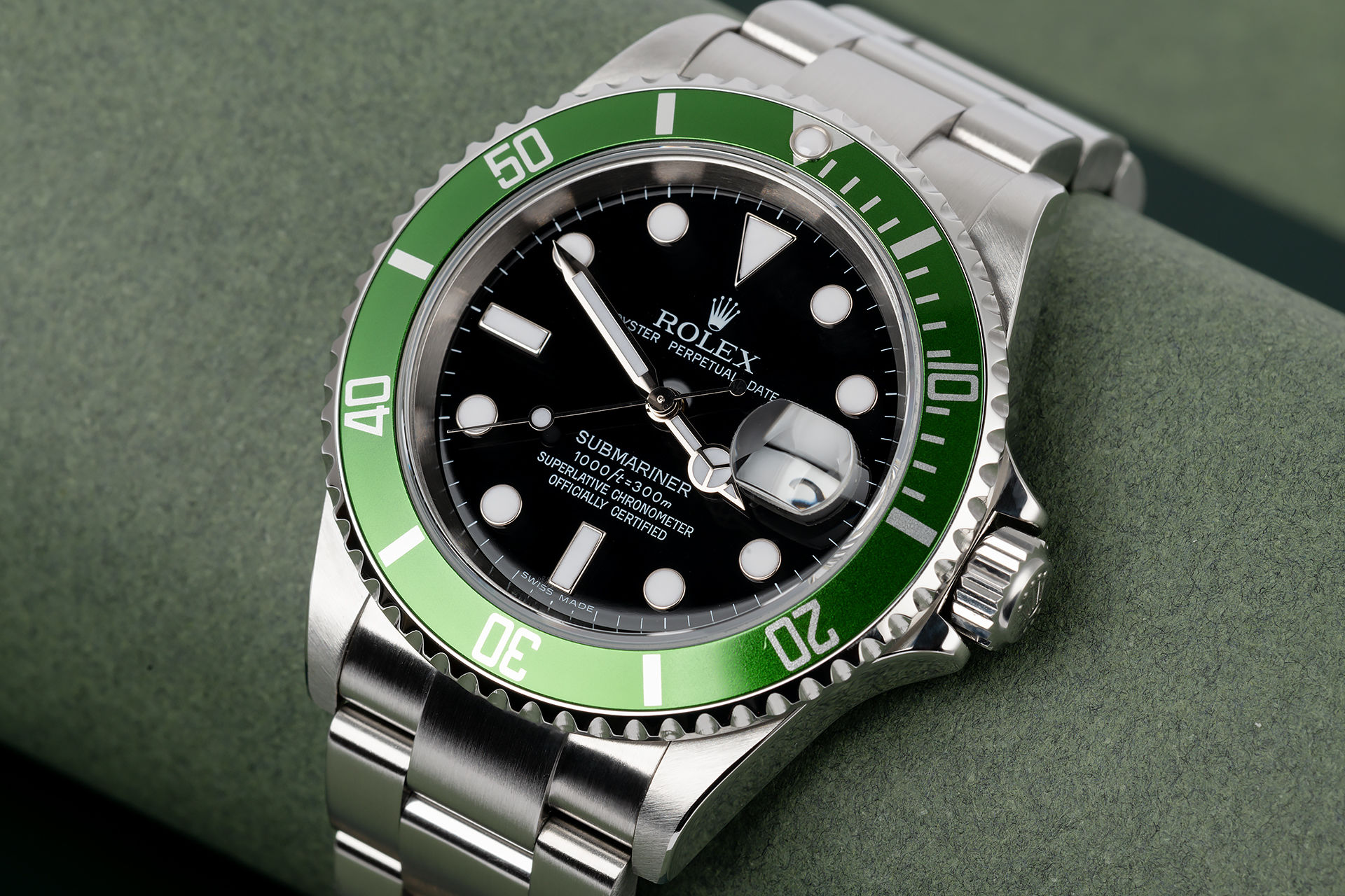 ref 16610LV | 'Kermit' Complete Set | Rolex Submariner Date