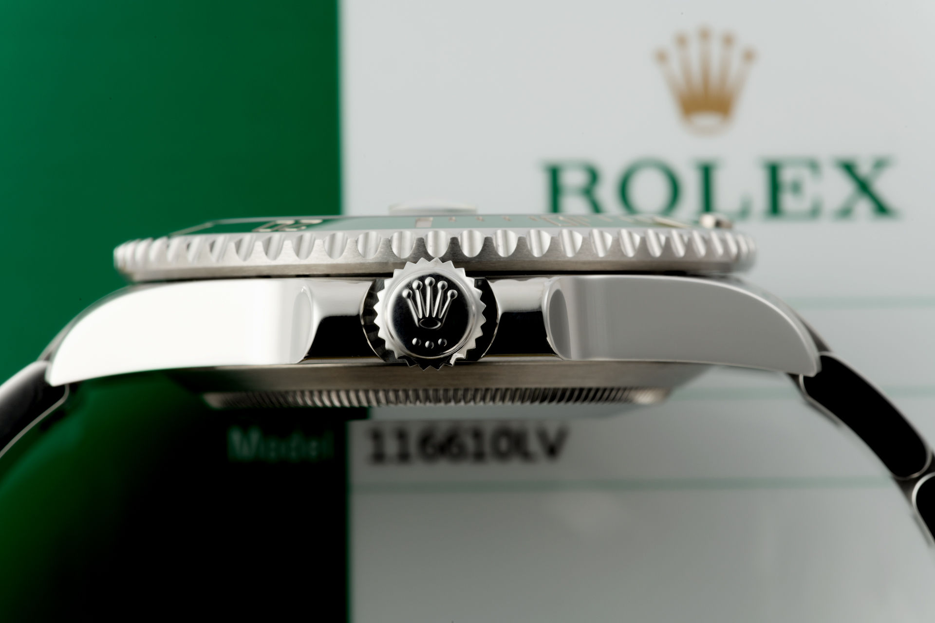 Latest Green Cerachrom Bezel | ref 116610LV | Rolex Submariner Date