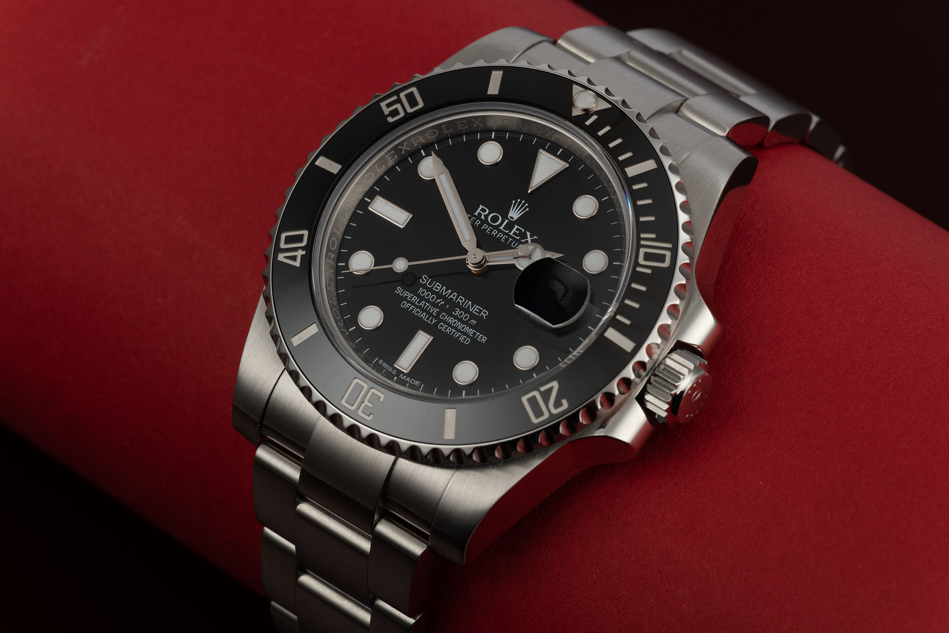 Latest Model 'Cerachrom Bezel' | ref 116610LN | Rolex Submariner Date