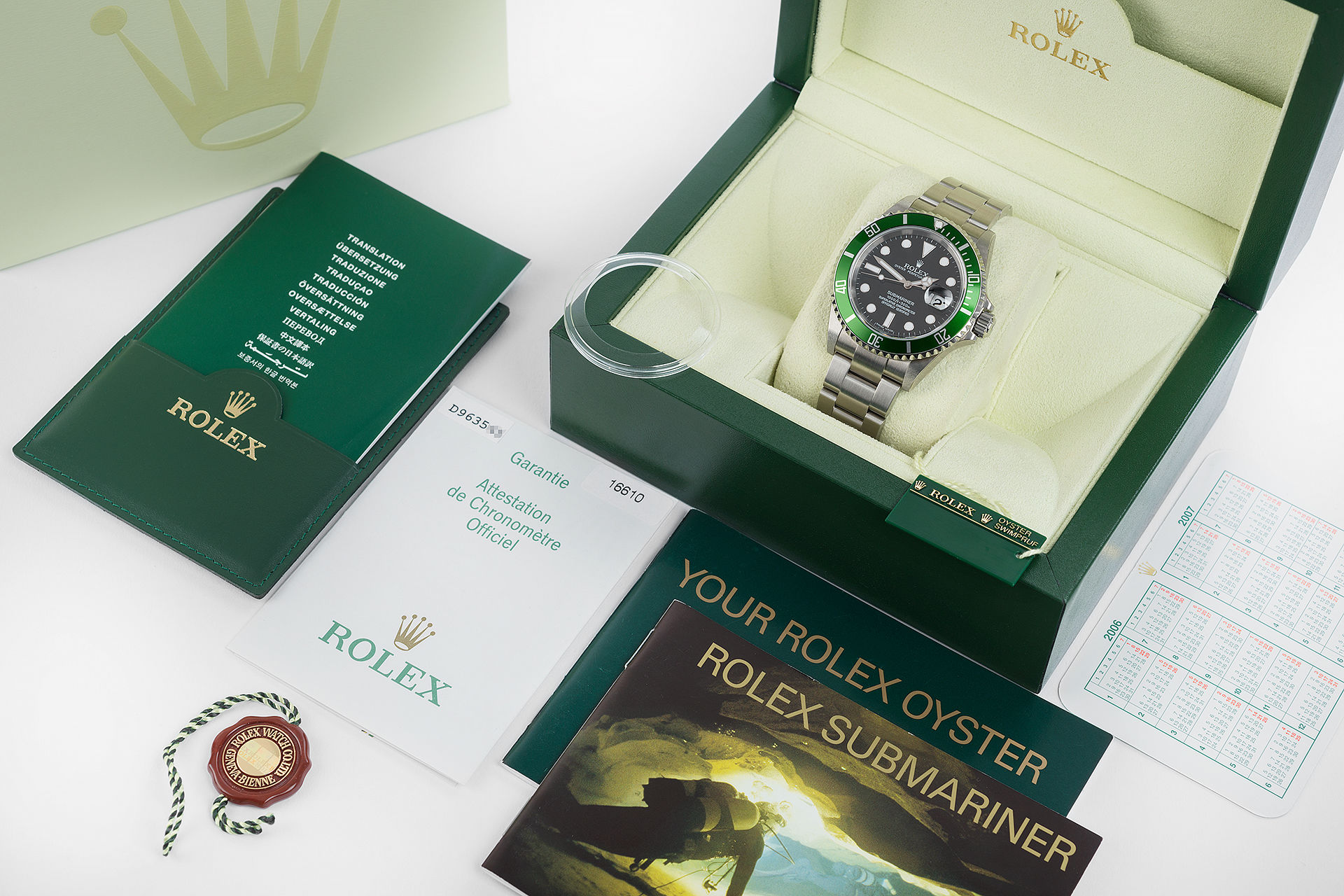 ref 16610LV | 'Mk IV' Green Bezel | Rolex Submariner Date