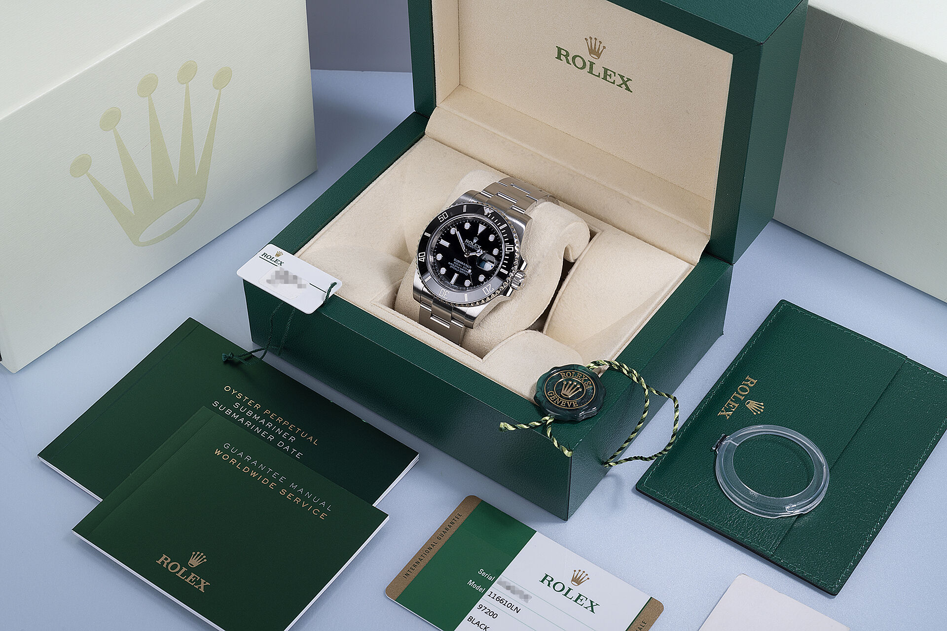 ref 116610LN | No Longer In Production | Rolex Submariner Date