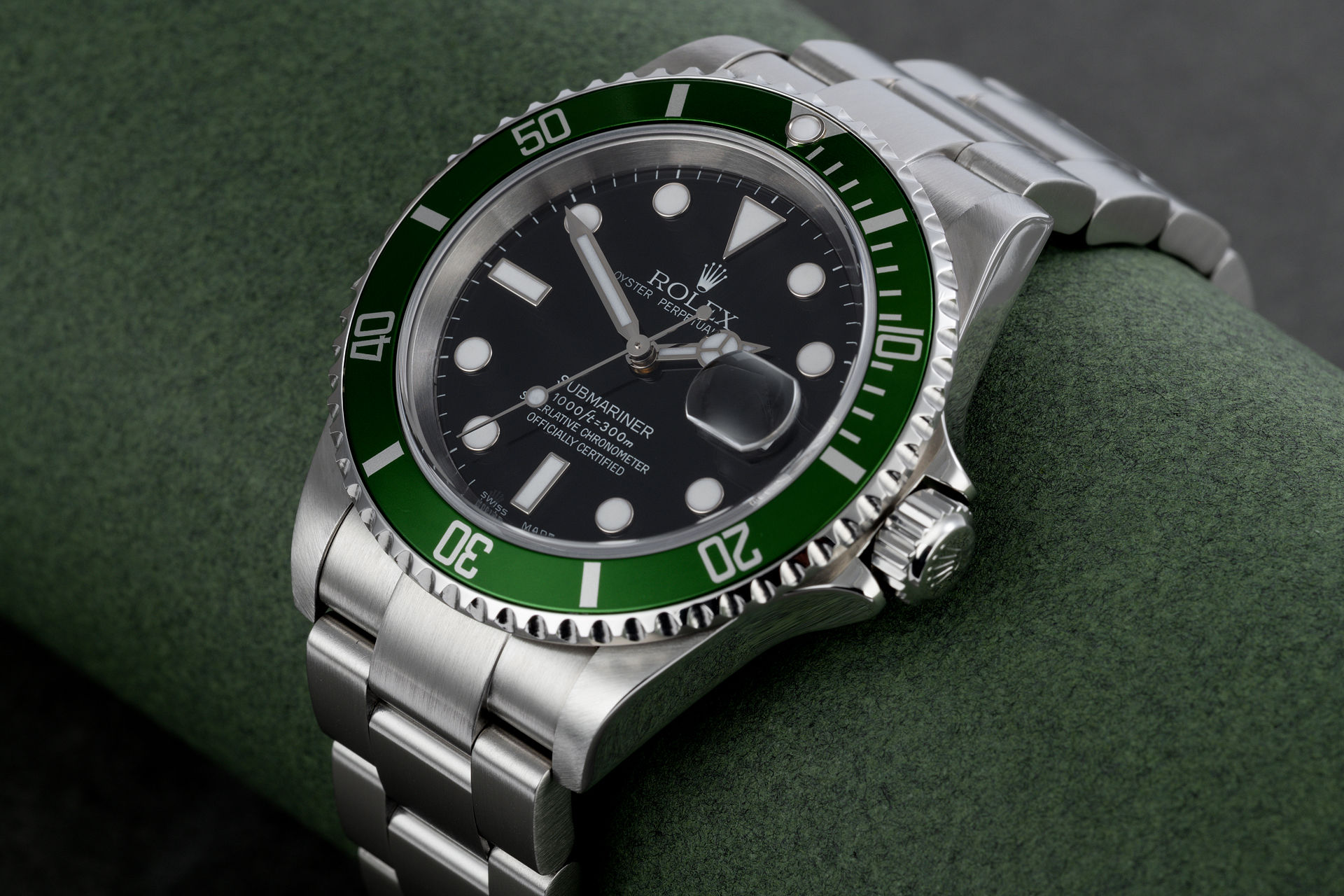 ref 16610LV | Rare Early 'F-Series' Full Set | Rolex Submariner Date