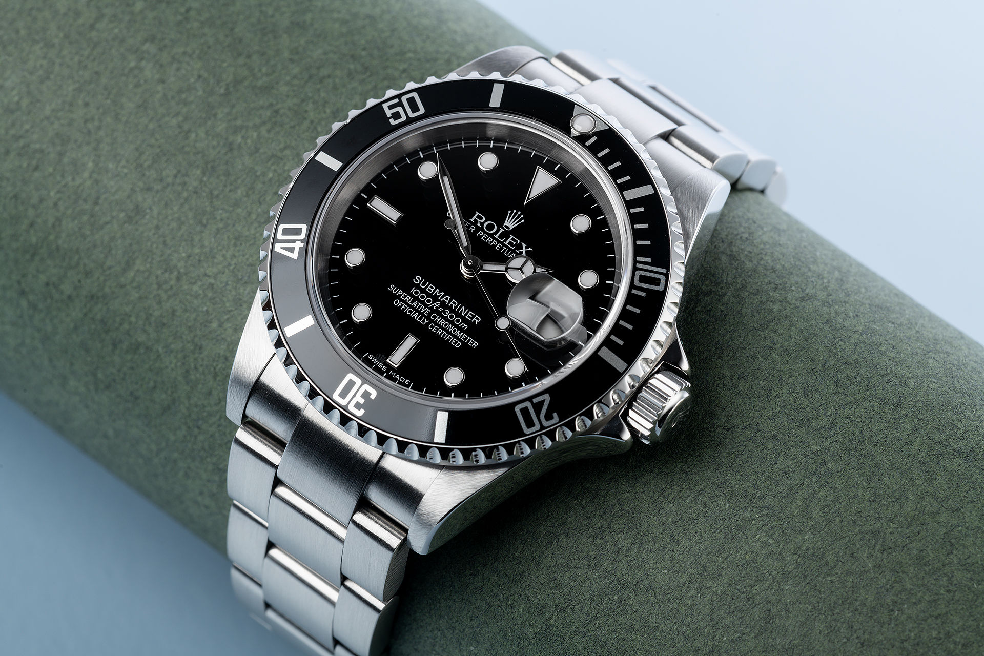 ref 16610 | 'Rolex Service Warranty to 2022' | Rolex Submariner Date