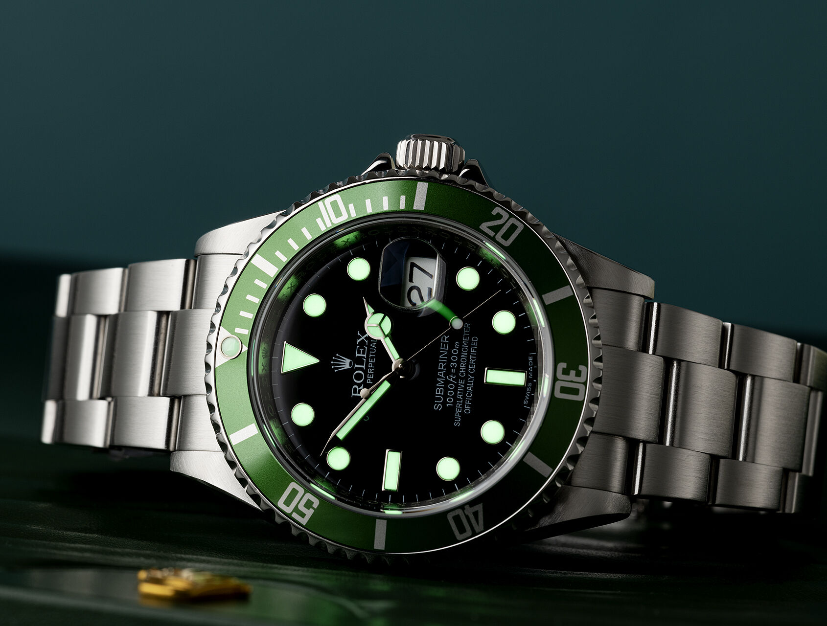 ref 16610LV | RRR - UK Retailed | Rolex Submariner Date