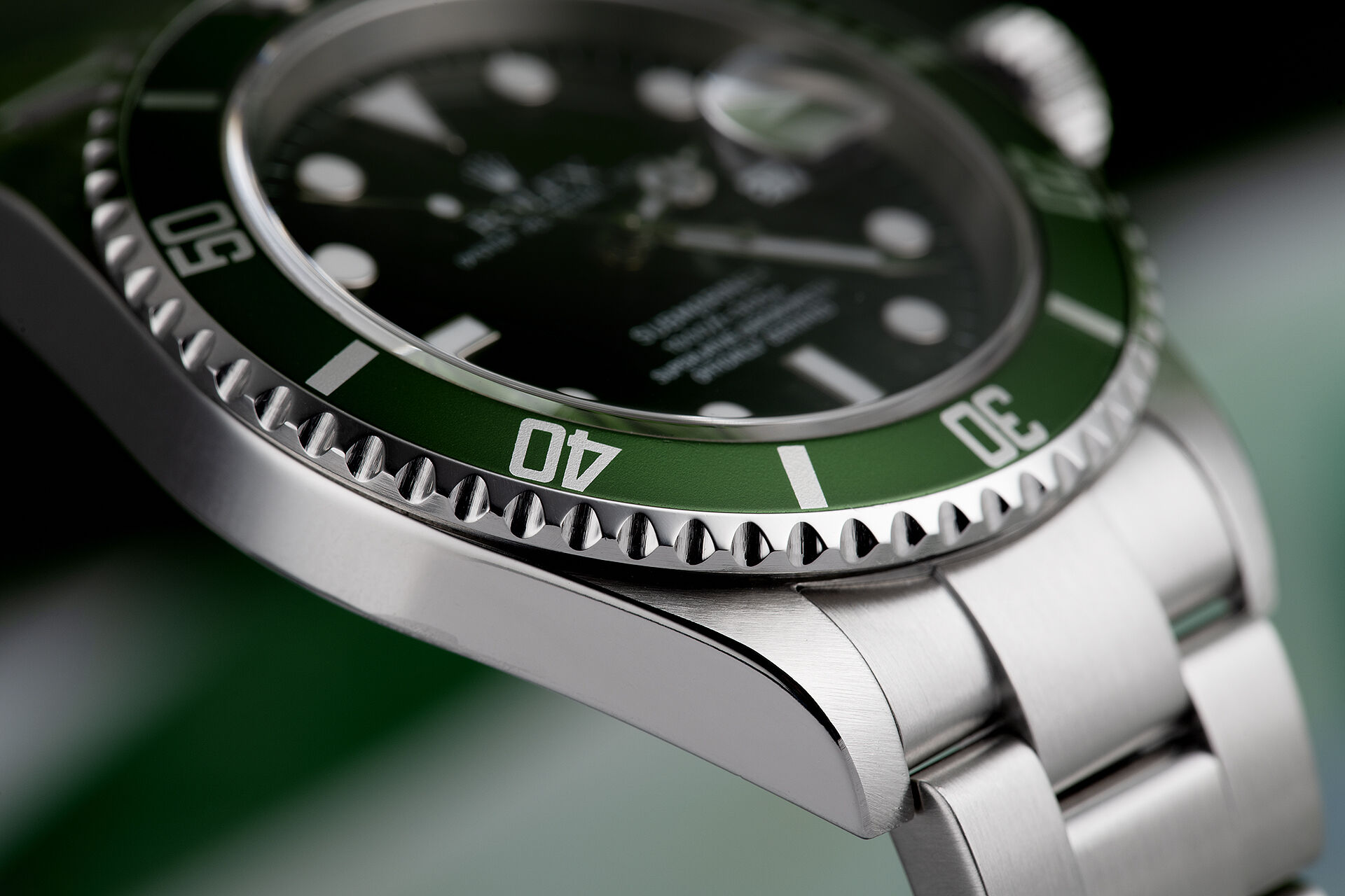 ref 16610 | UK Retailed - Full Set | Rolex Submariner Date