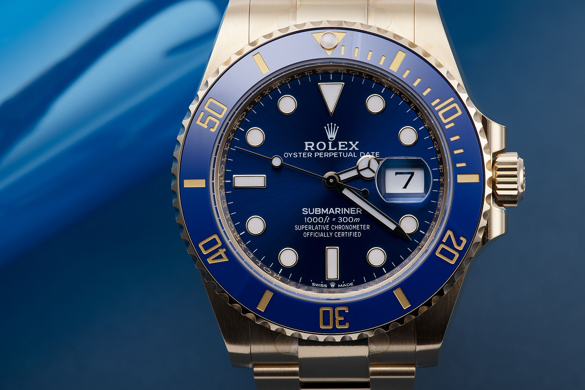 Rolex Oyster Perpetual Submariner Yellow Gold 126618LB
