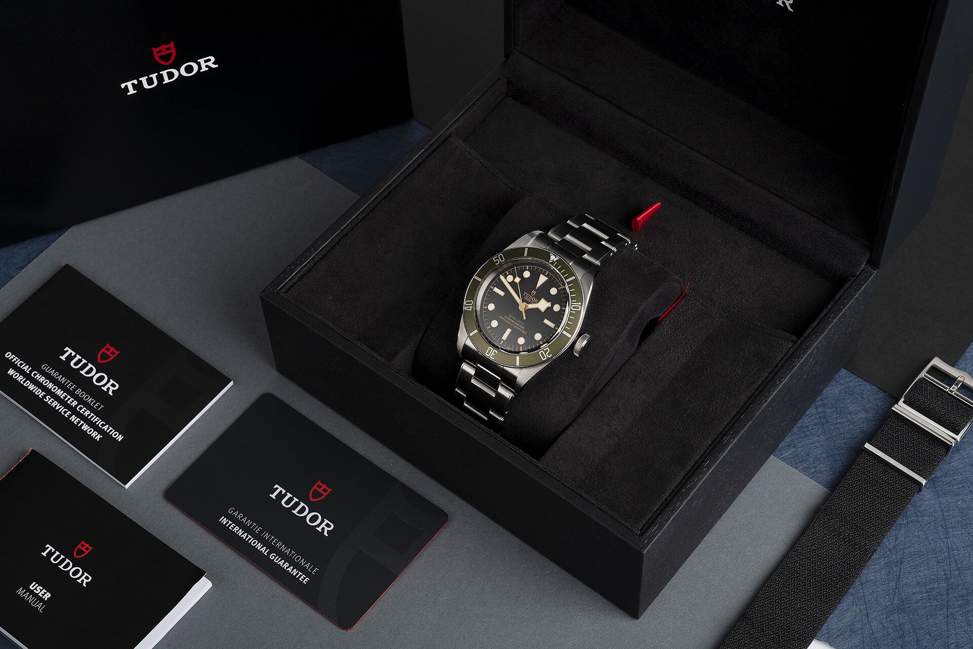 ref 79230G | Box & Certificate | Tudor Black Bay