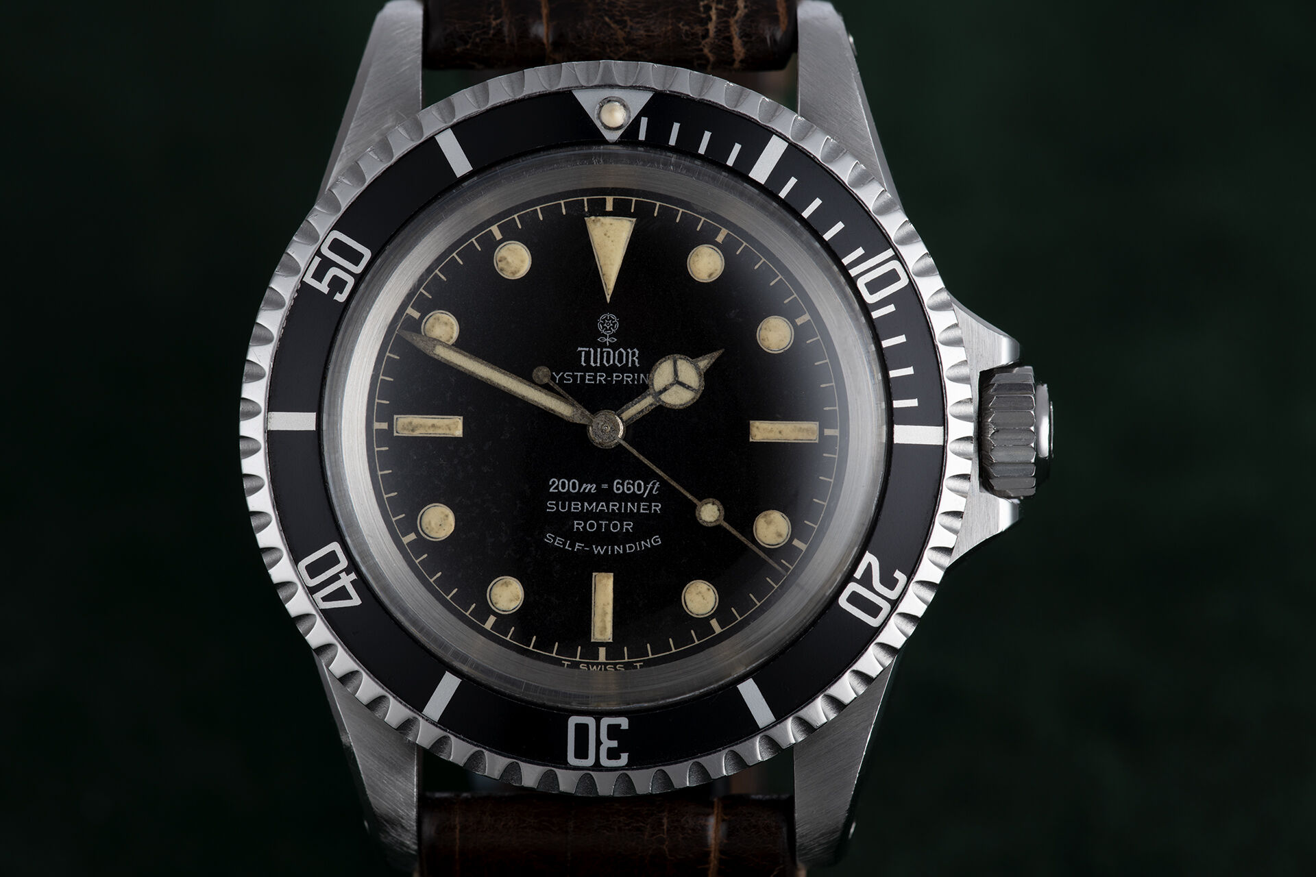 ref 7928 | Closed Chapter Ring | Tudor Submariner